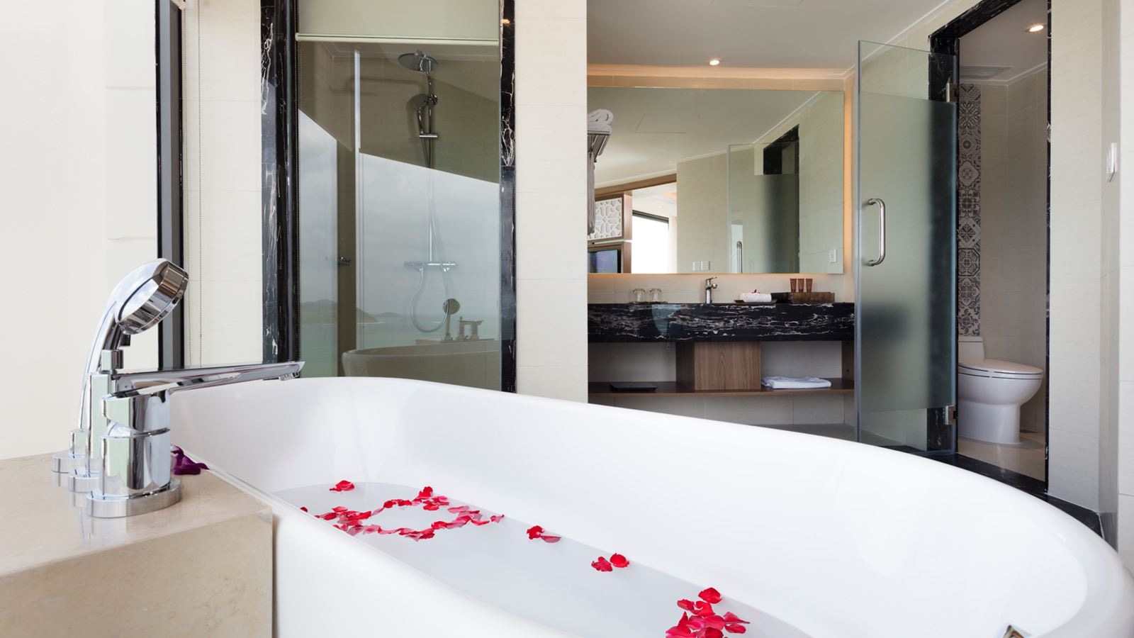 rooms-comodo-suite-panaroma-child-without-extra-bed