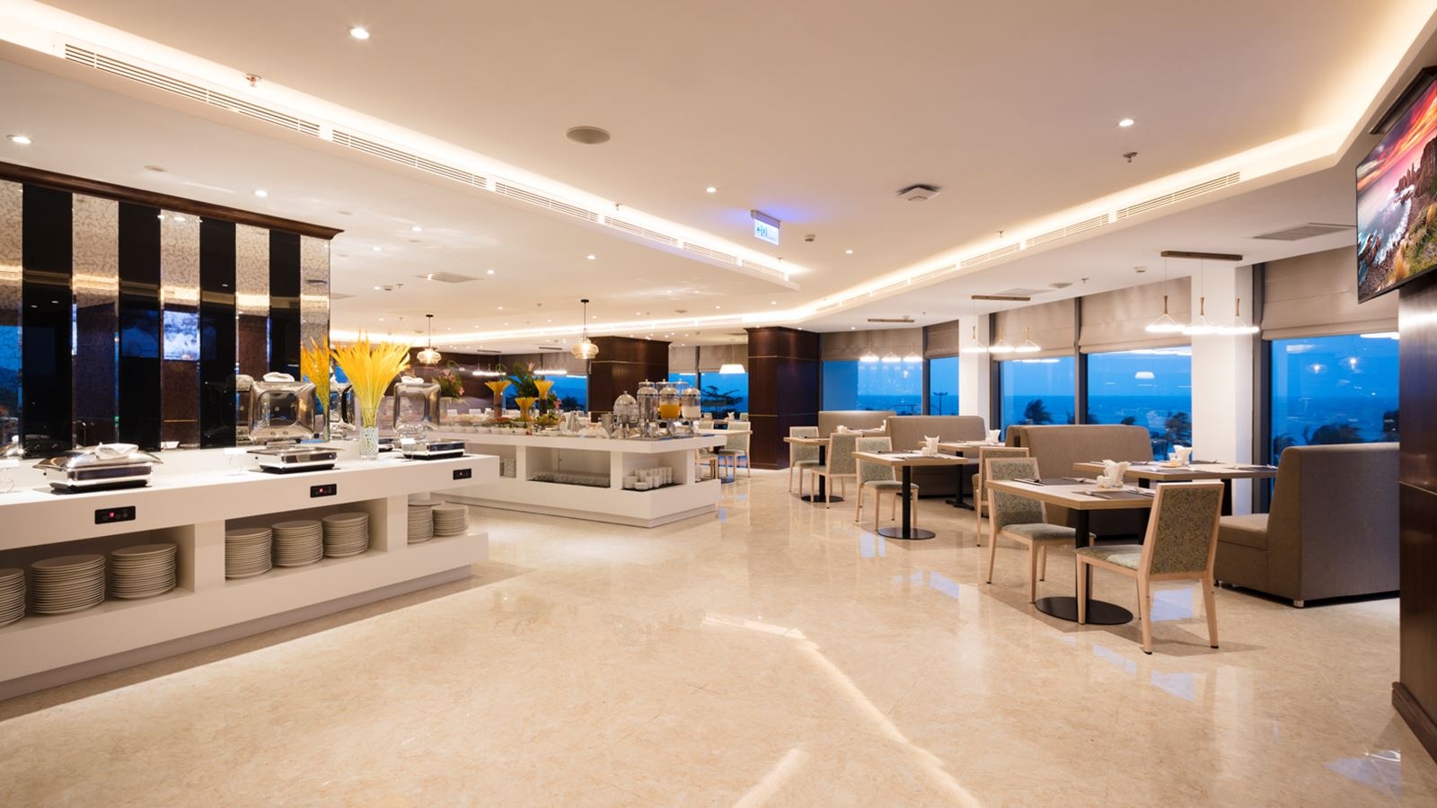 restaurants-restaurant