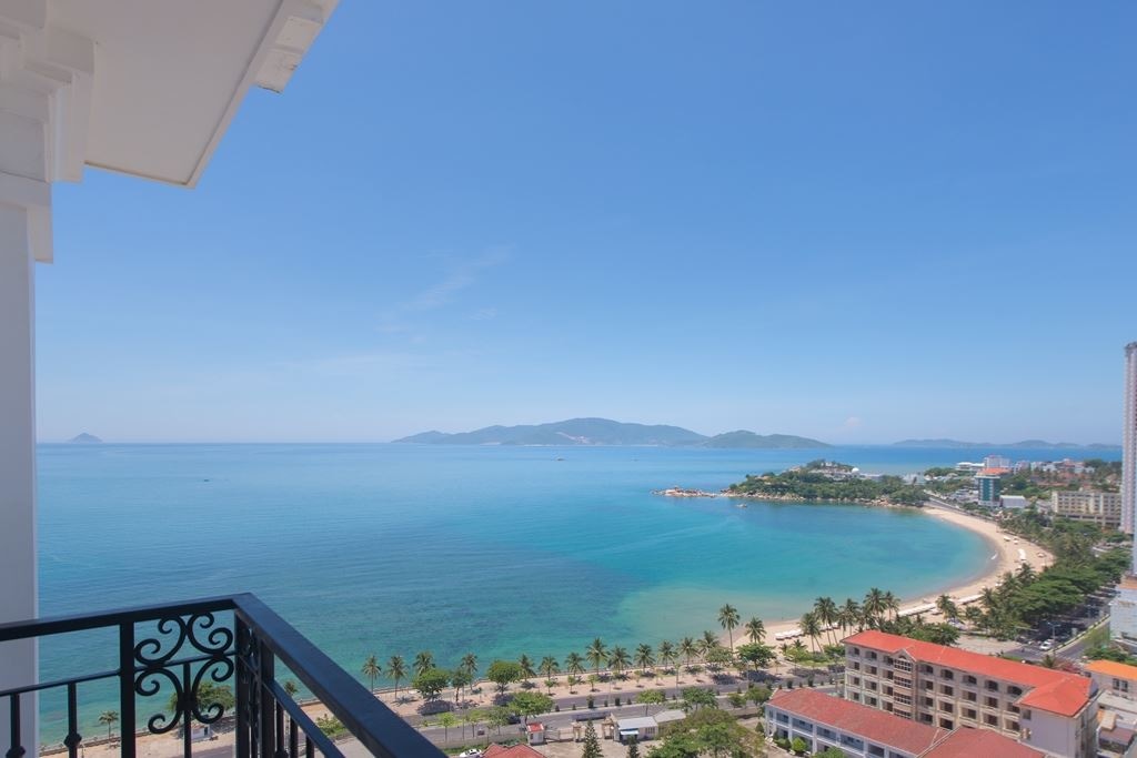 rooms-studio-ocean-view-with-balcony-child-without-extra-bed