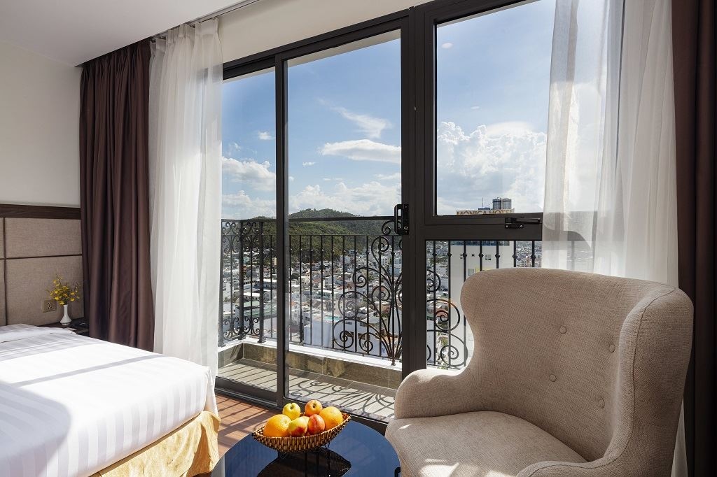 rooms-studio-with-balcony-child-without-extra-bed