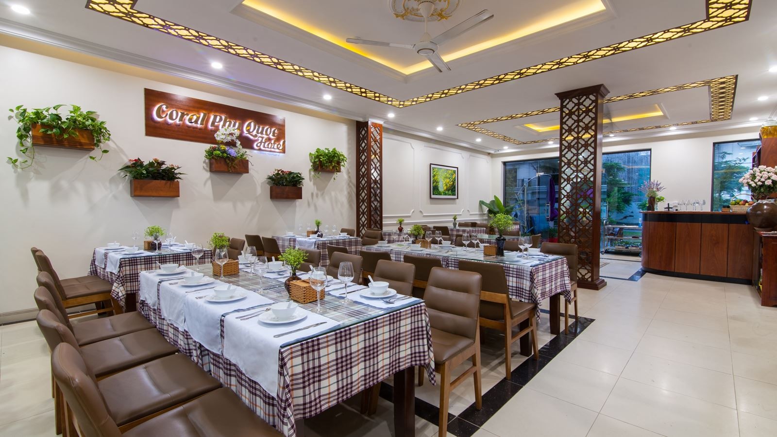 restaurants-coral-restaurant