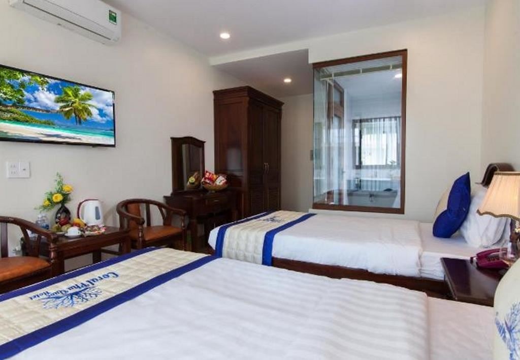 rooms-deluxe-twin-balcony