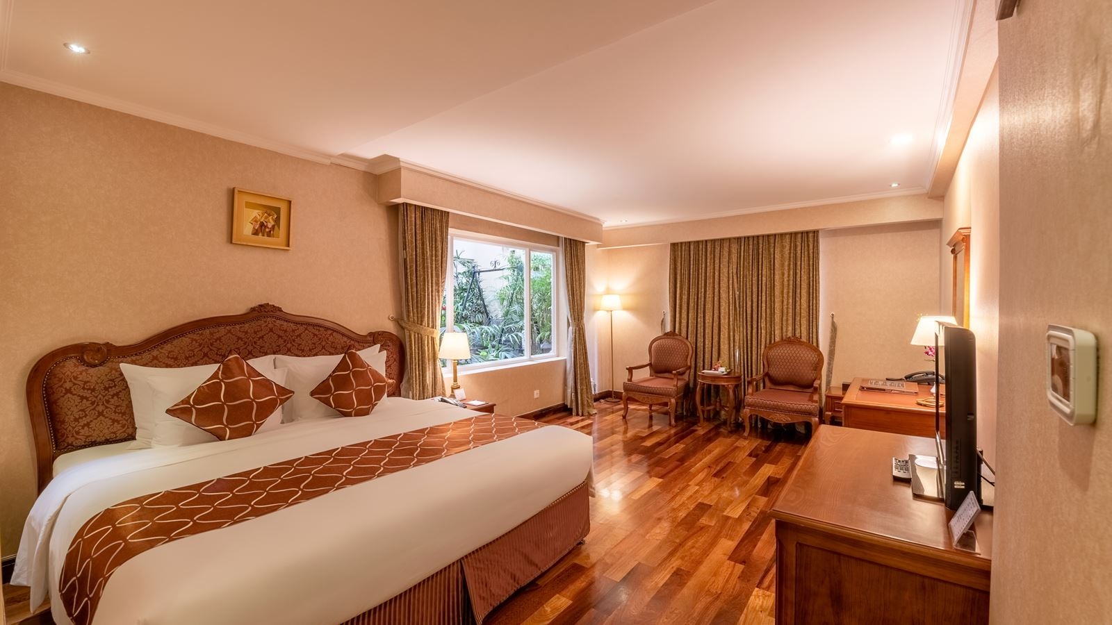 rooms-room-premium-deluxe