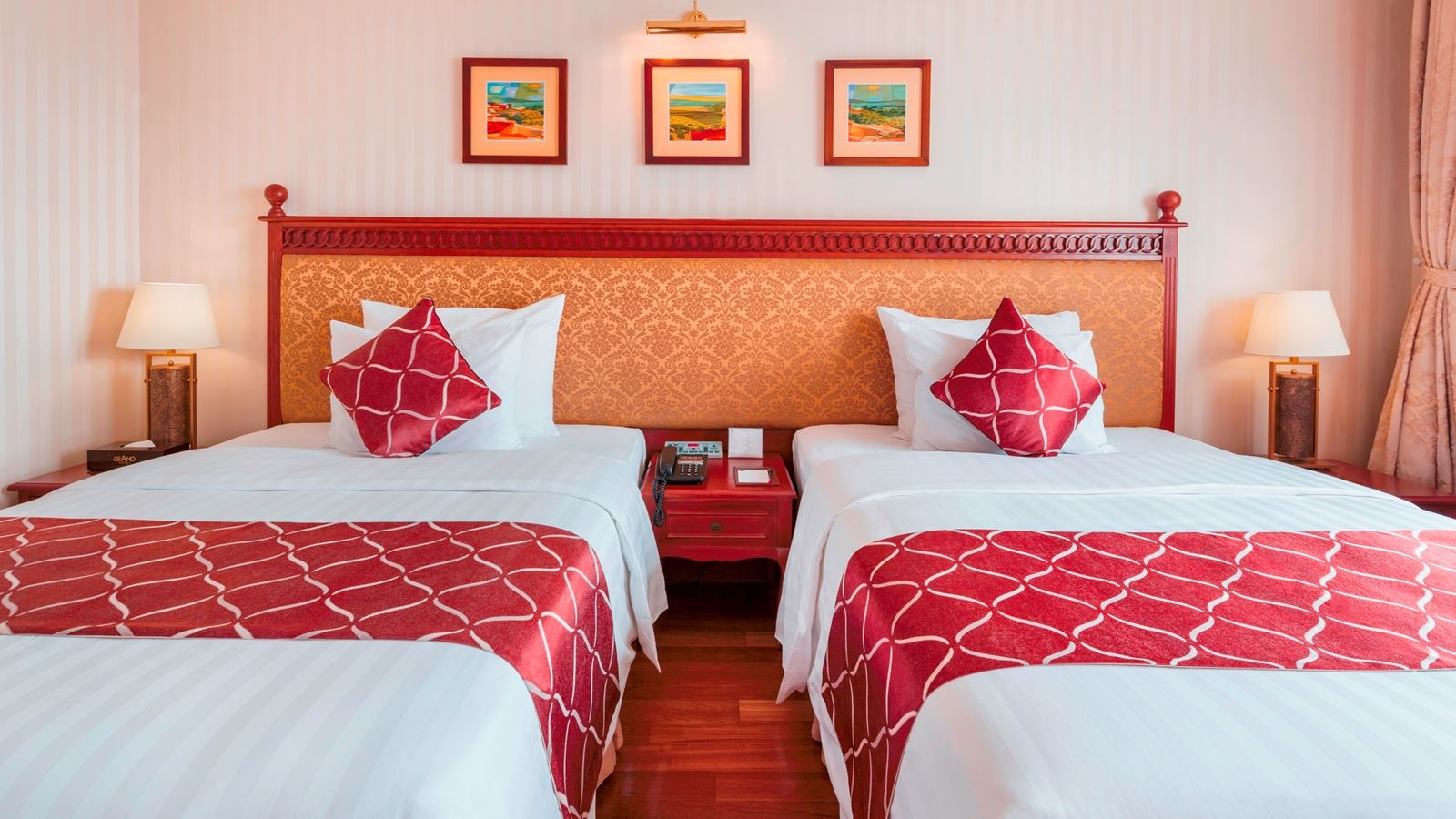 rooms-room-premium-deluxe