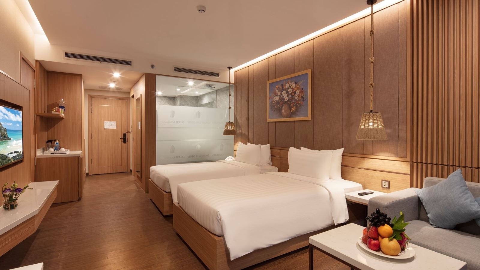 rooms-deluxe-partial-seaview-with-balcony