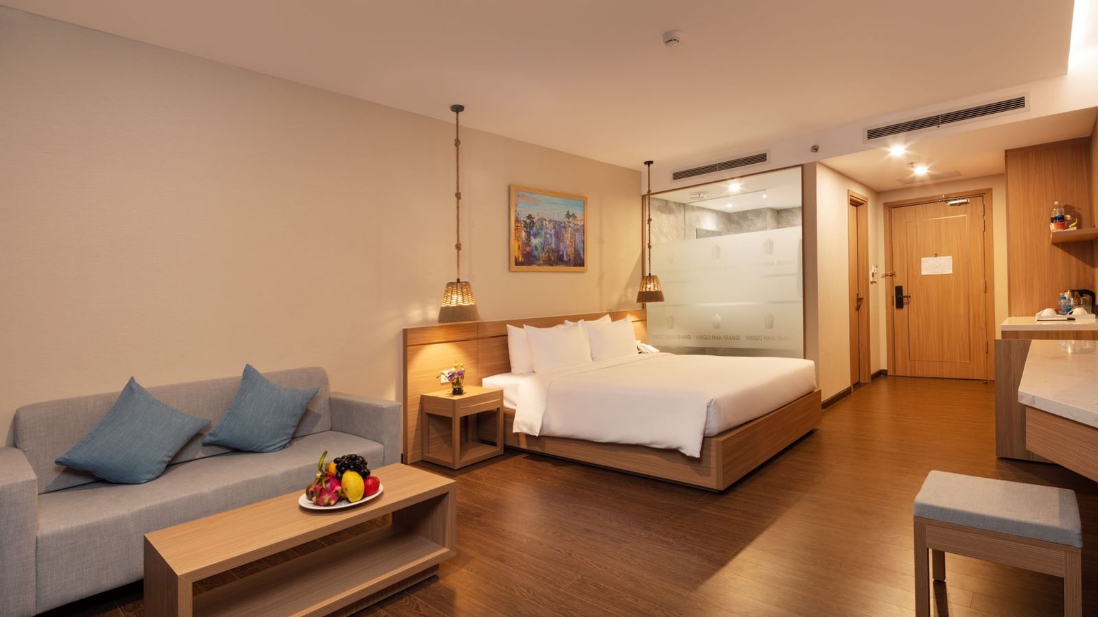 rooms-deluxe-partial-seaview-with-balcony-child-without-extra-bed