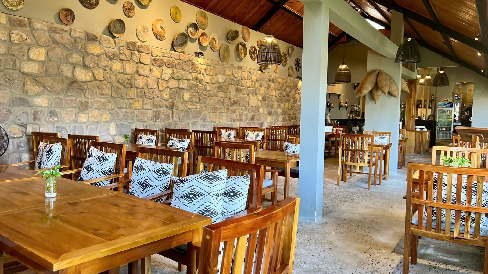 restaurants-m-resort-restaurant