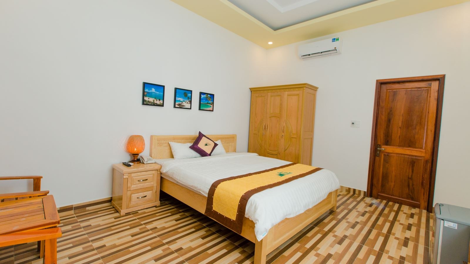 rooms-deluxe-room-garden-view