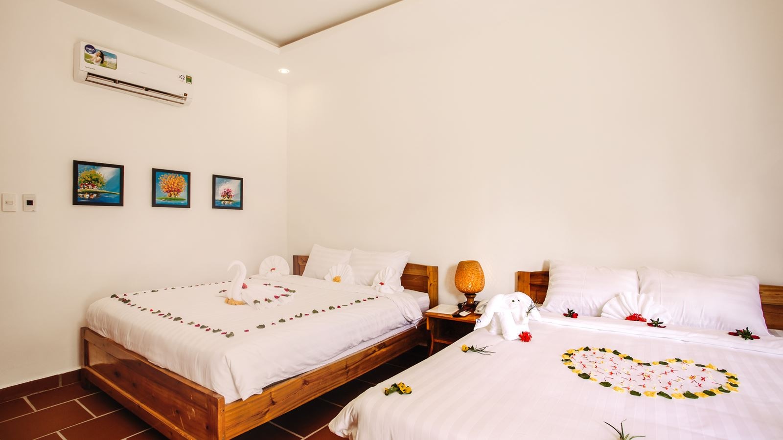 rooms-deluxe-family-garden-view