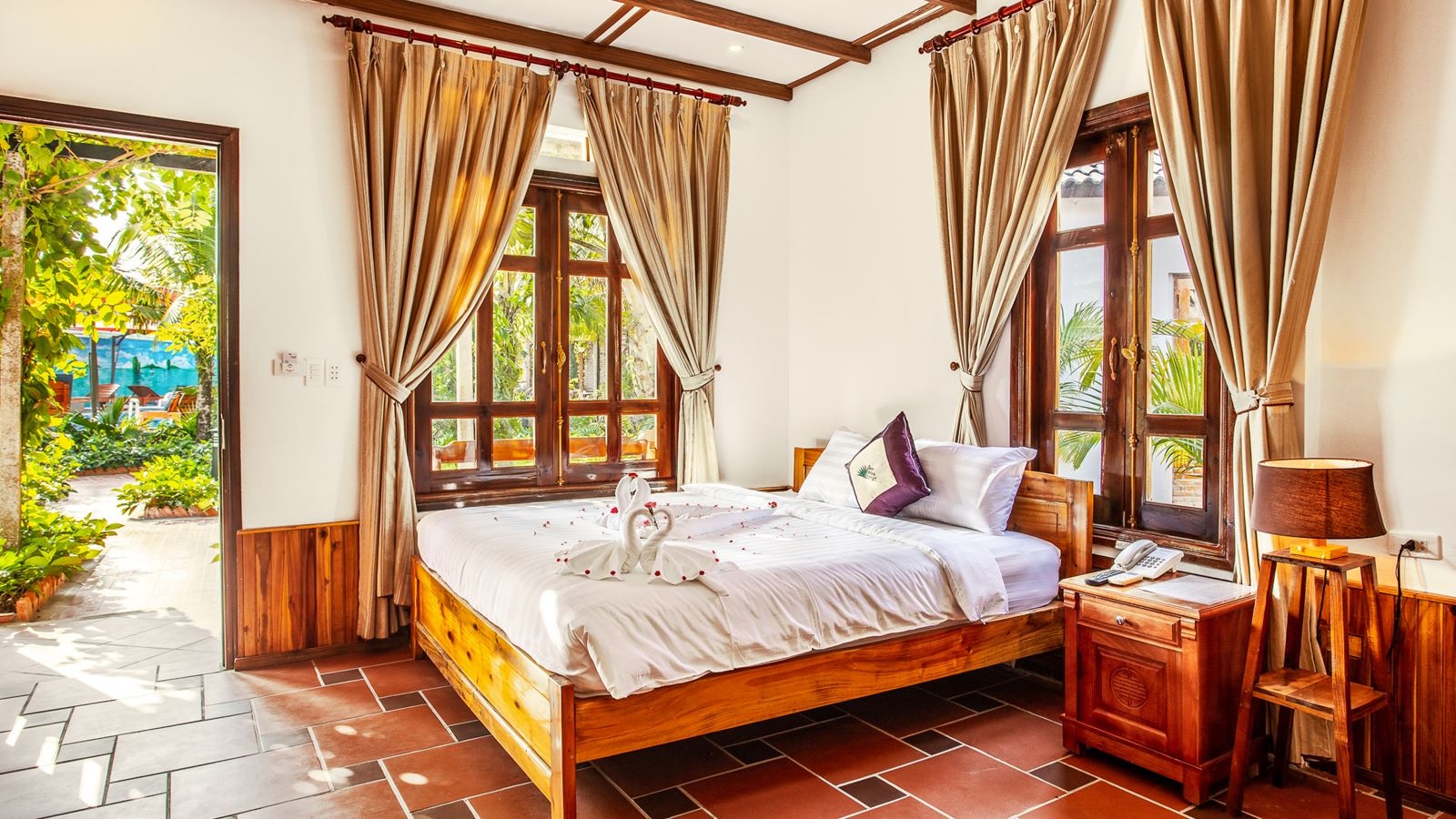 rooms-bungalow-pool-view-child-without-extra-bed