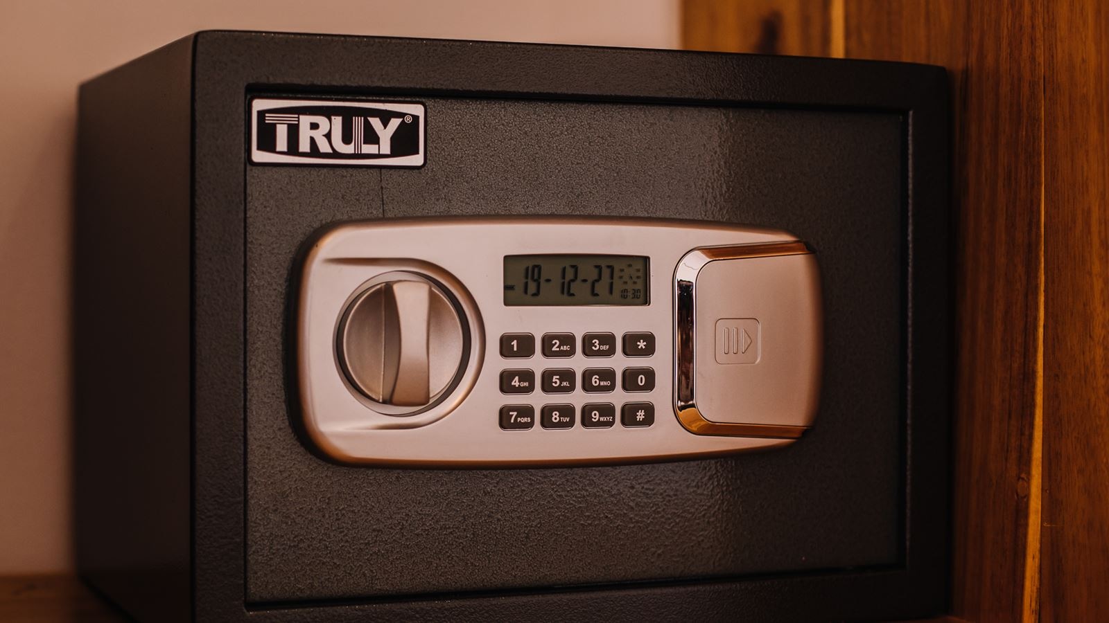 rooms-bungalow-pool-view