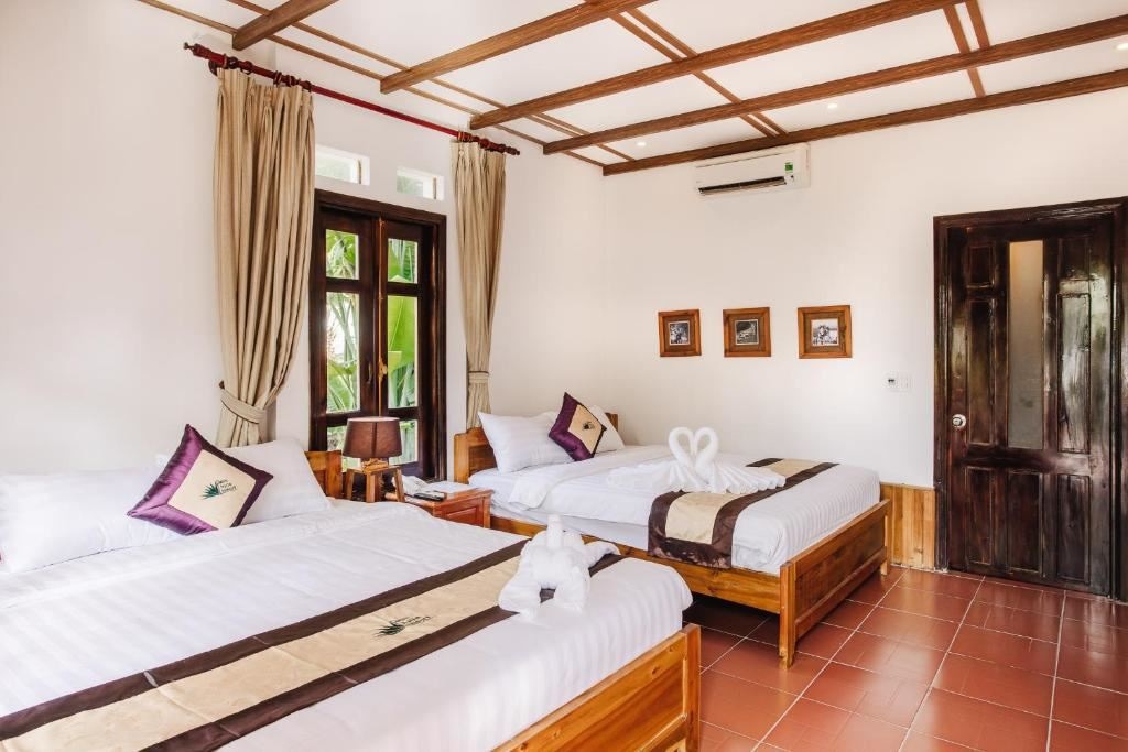 rooms-bungalow-family-pool-view