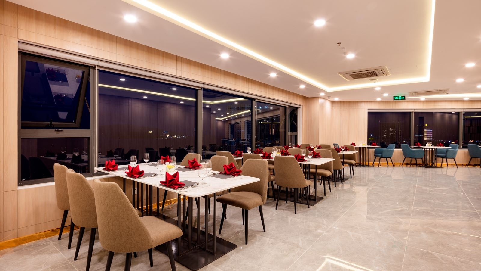 restaurants-chill-sky-lounge