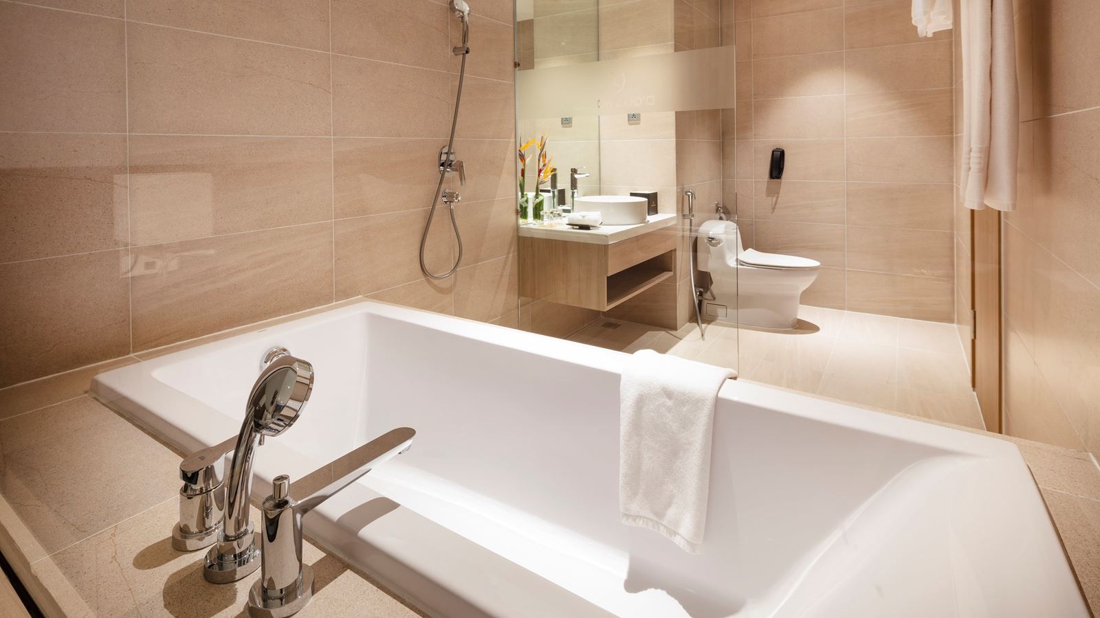 rooms-executive-suite