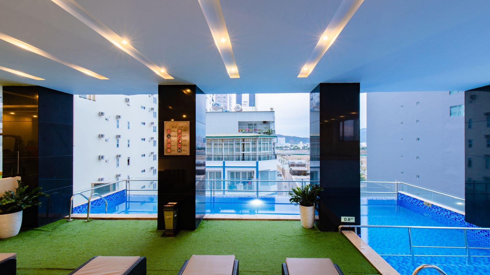 pools-indoor-pool