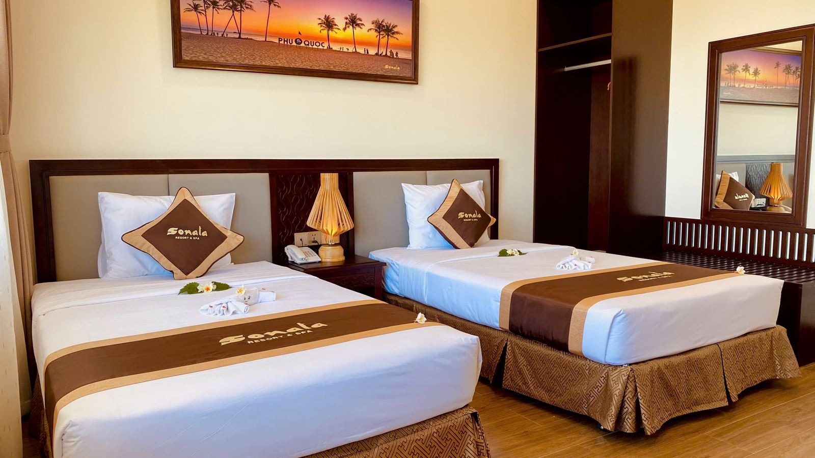 rooms-premium-family-grove-view