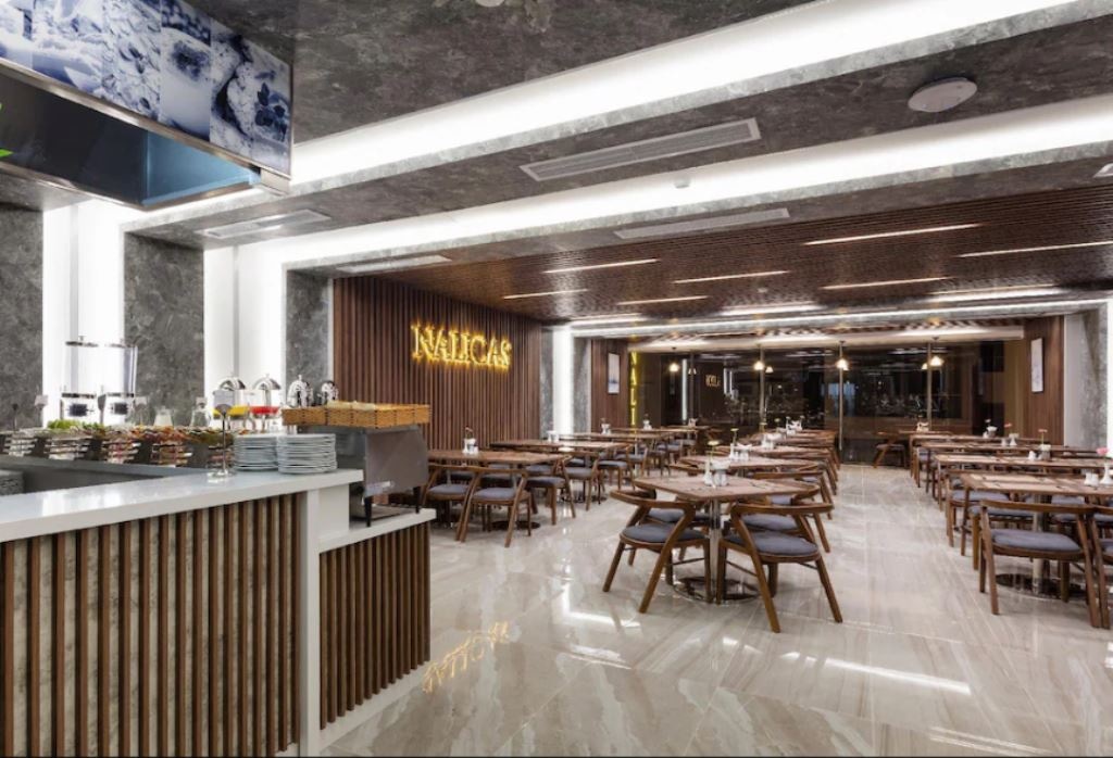 restaurants-restaurant