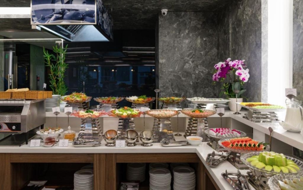 restaurants-restaurant