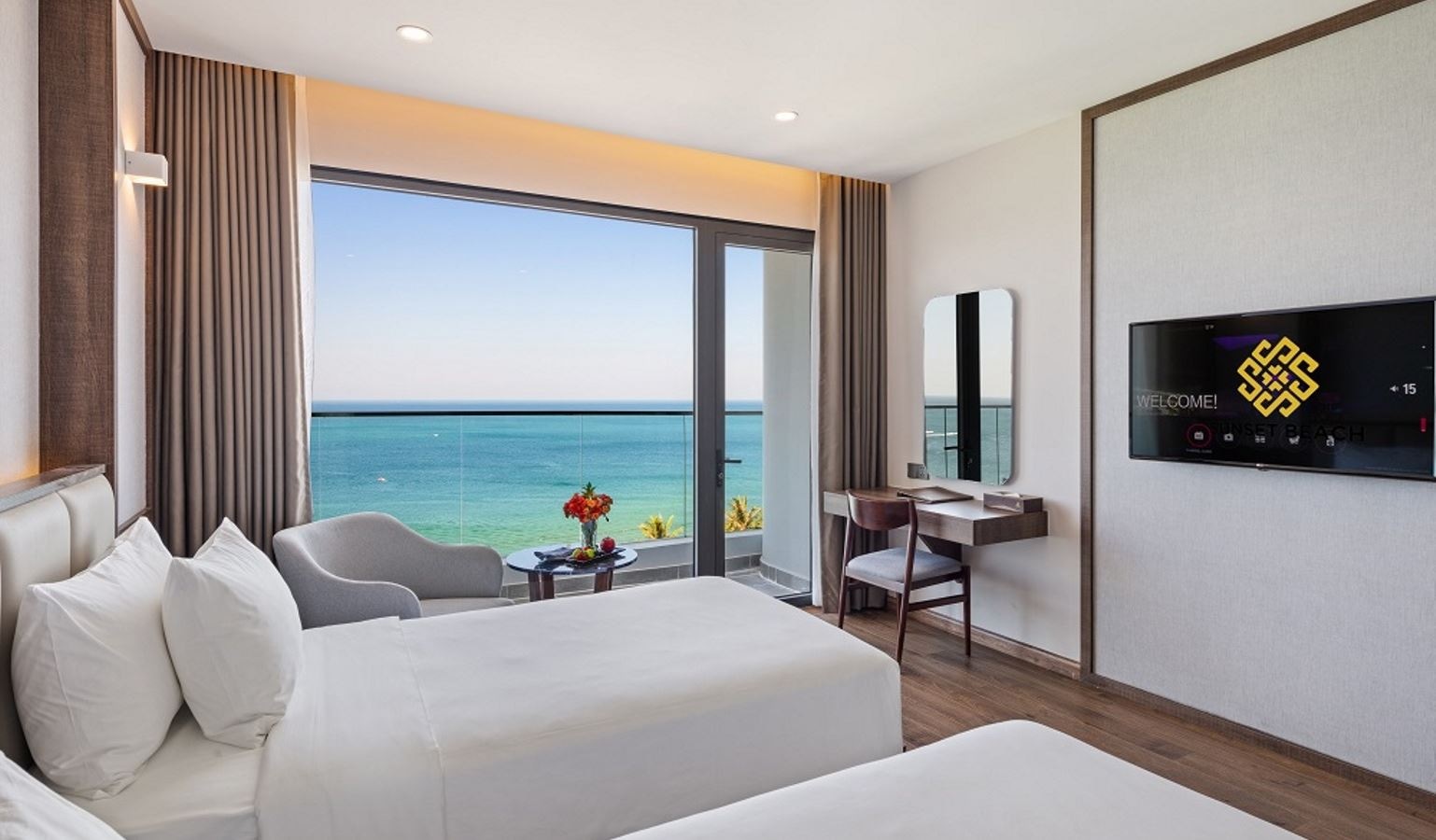 rooms-deluxe-ocean-panorama