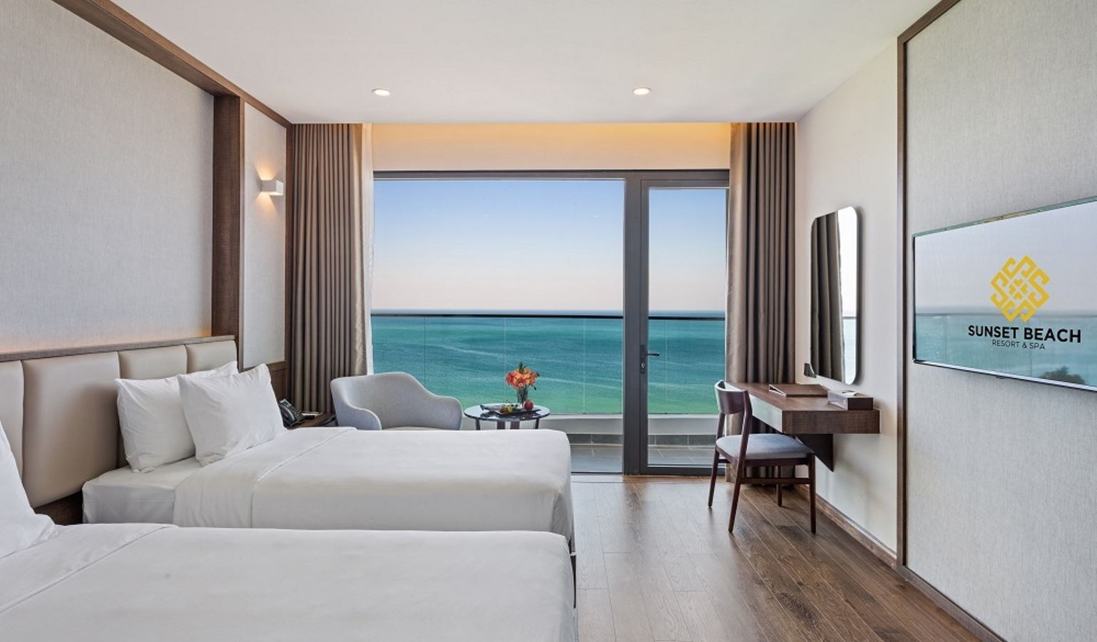 rooms-deluxe-ocean-panorama