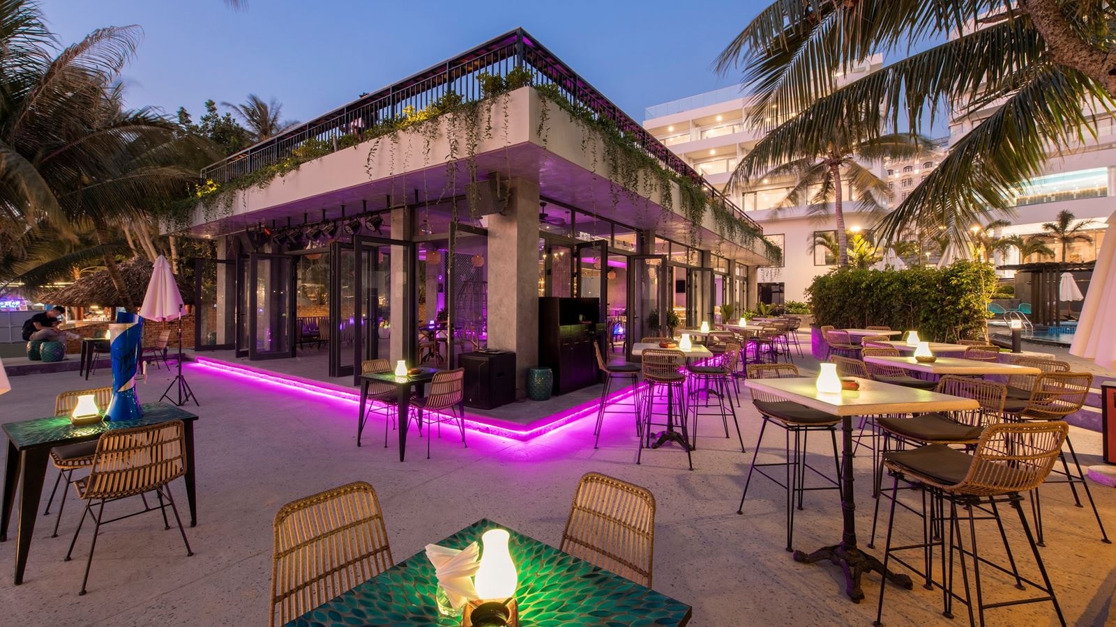 bars-sunset-beach-bar