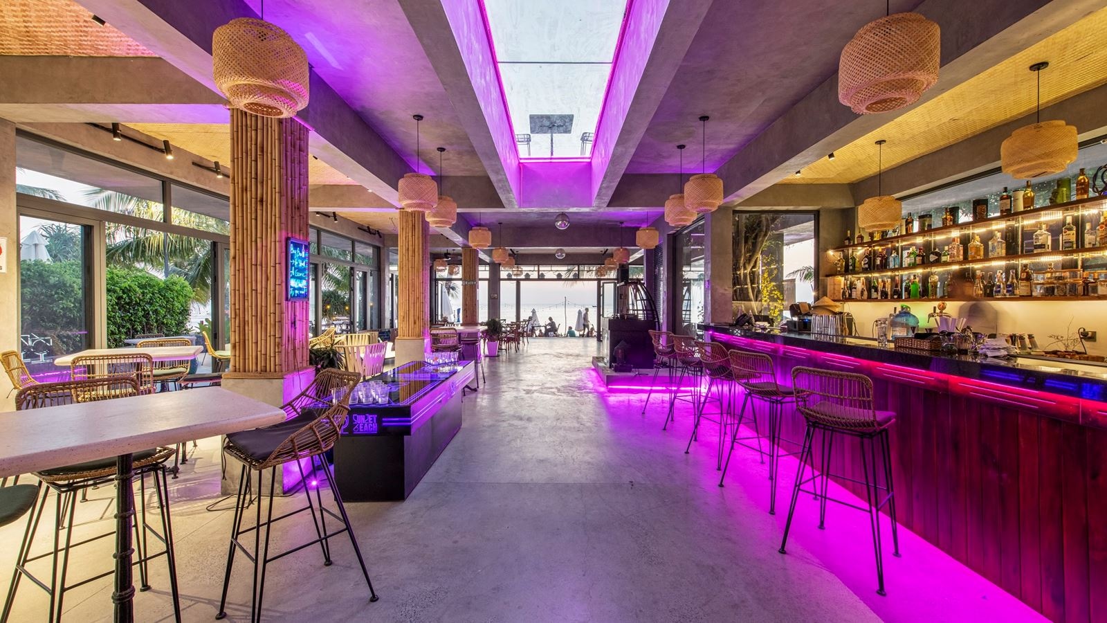 bars-sunset-beach-bar