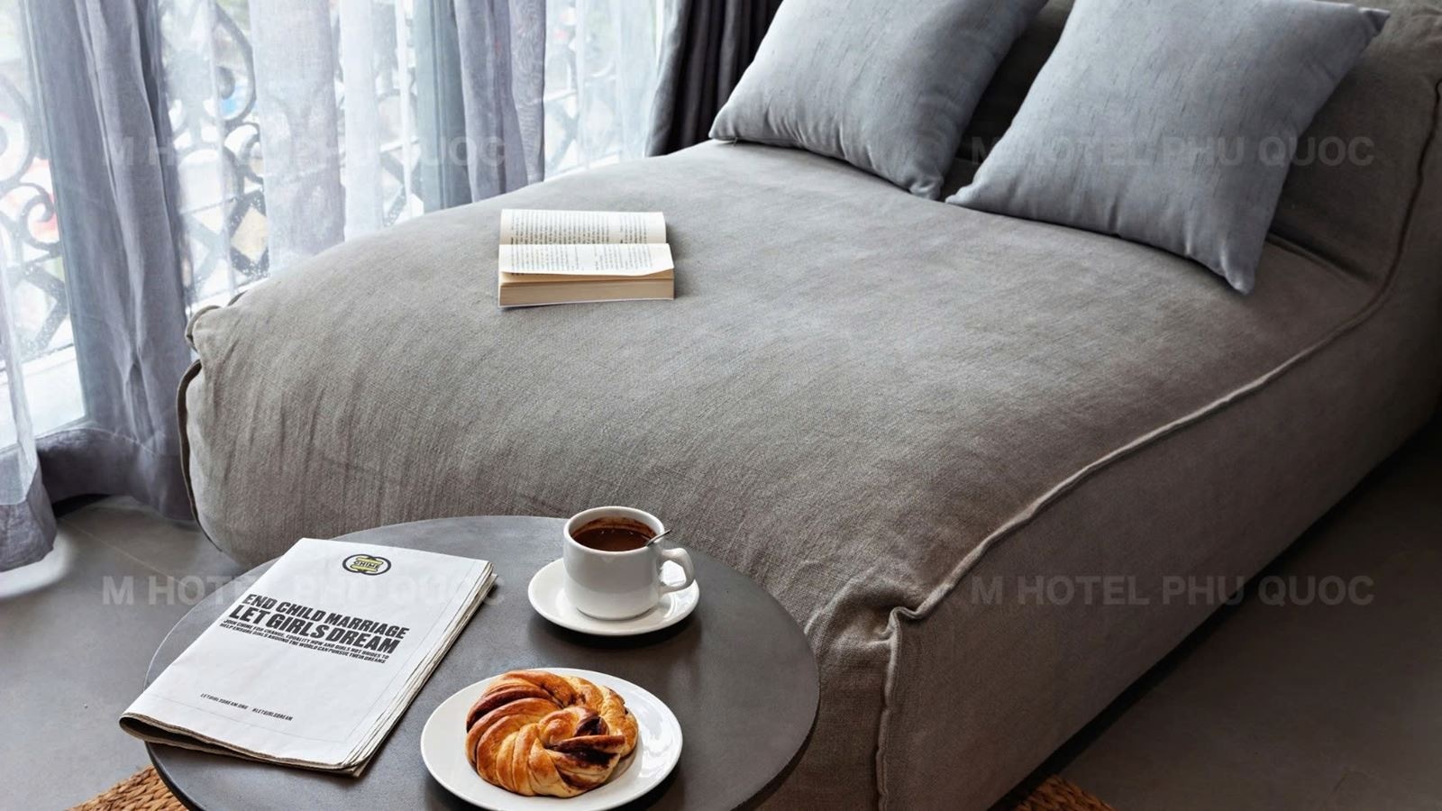 rooms-deluxe-double-suite-with-balcony