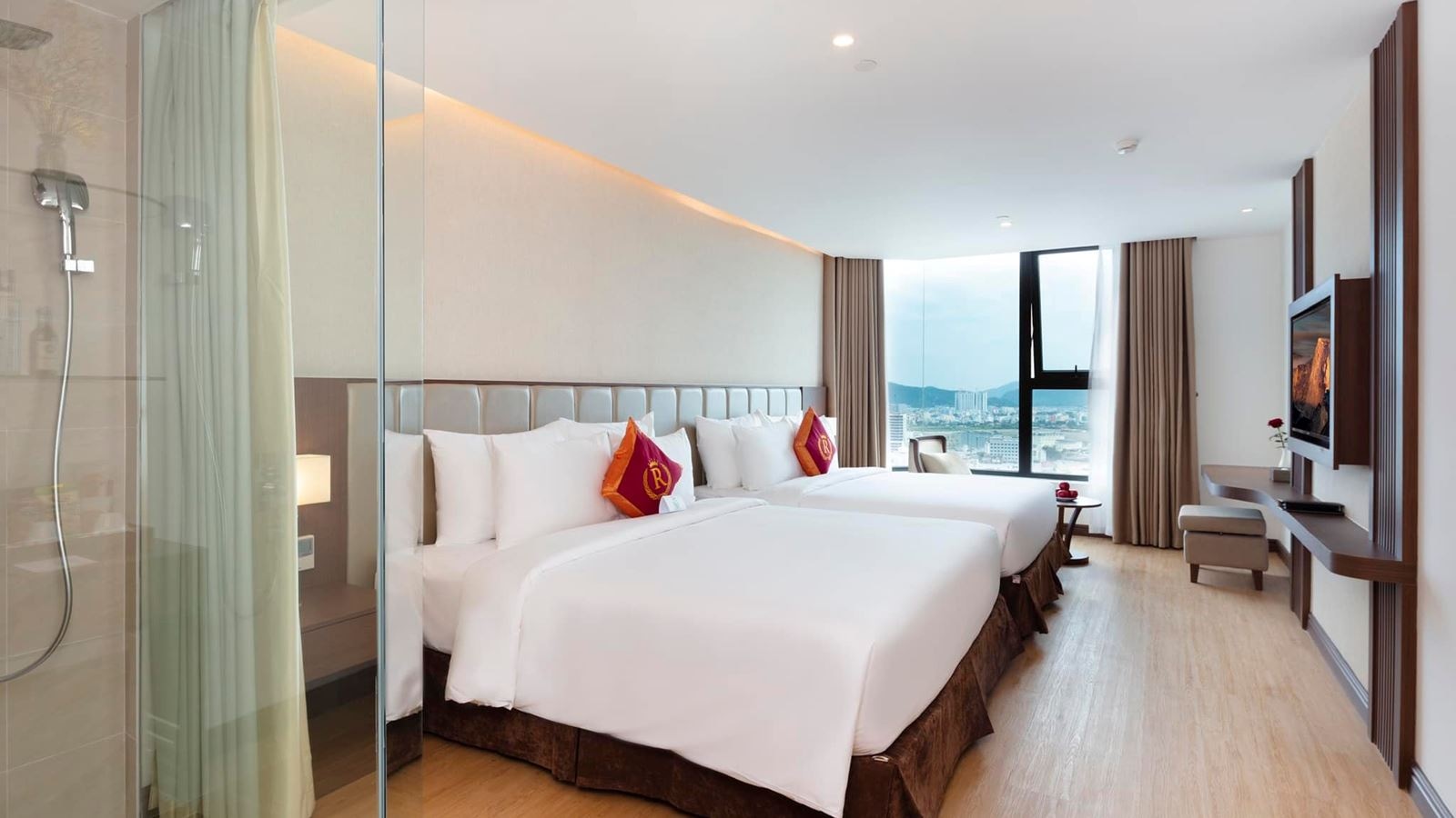 rooms-family-with-partial-seaview