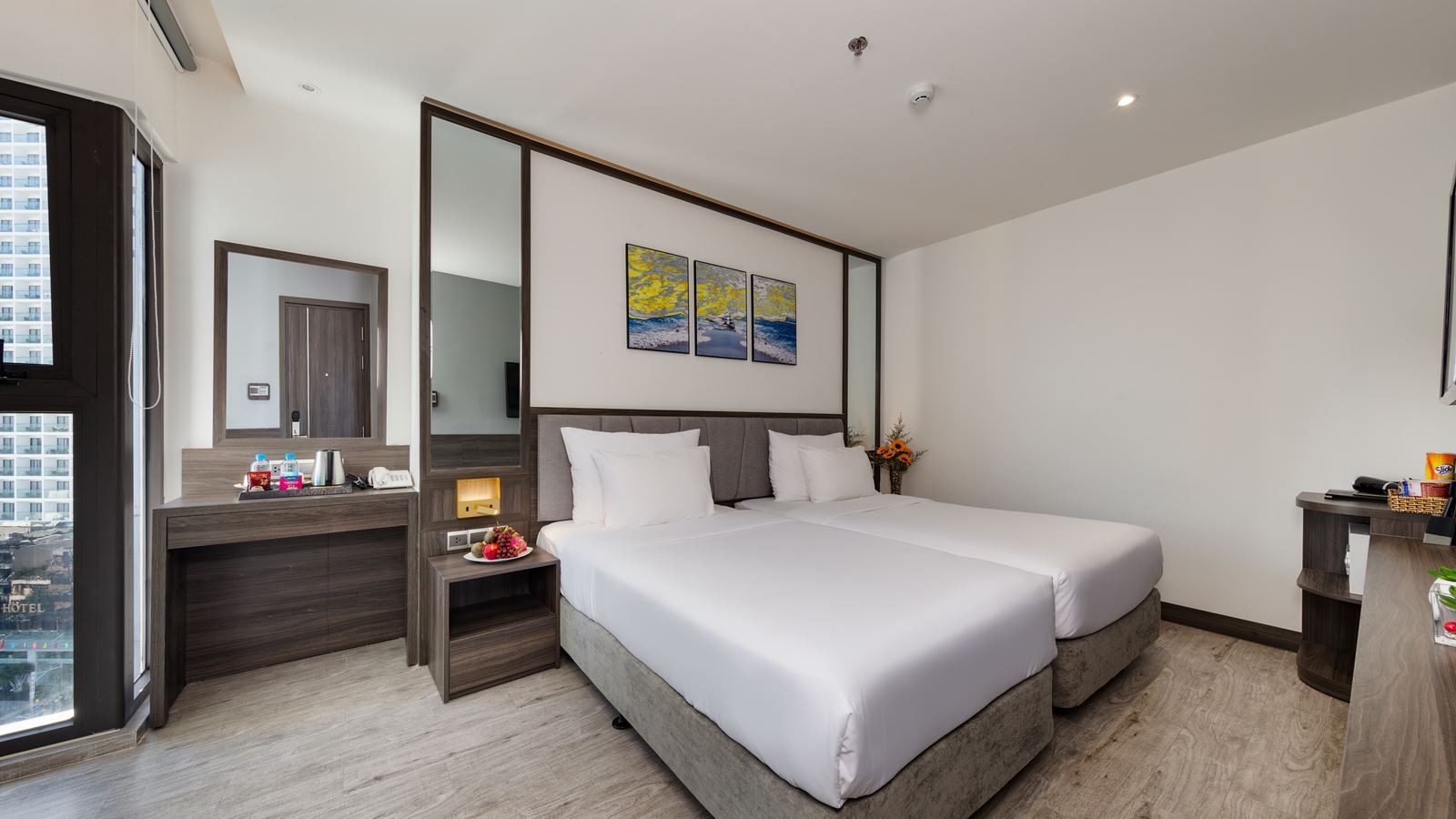 rooms-room-superior-city-view