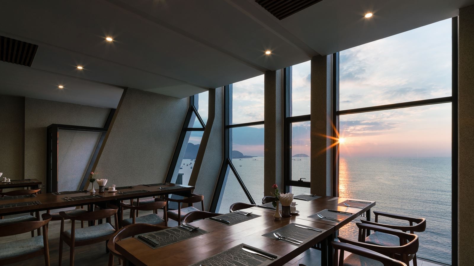 restaurants-joy-trip-restaurant