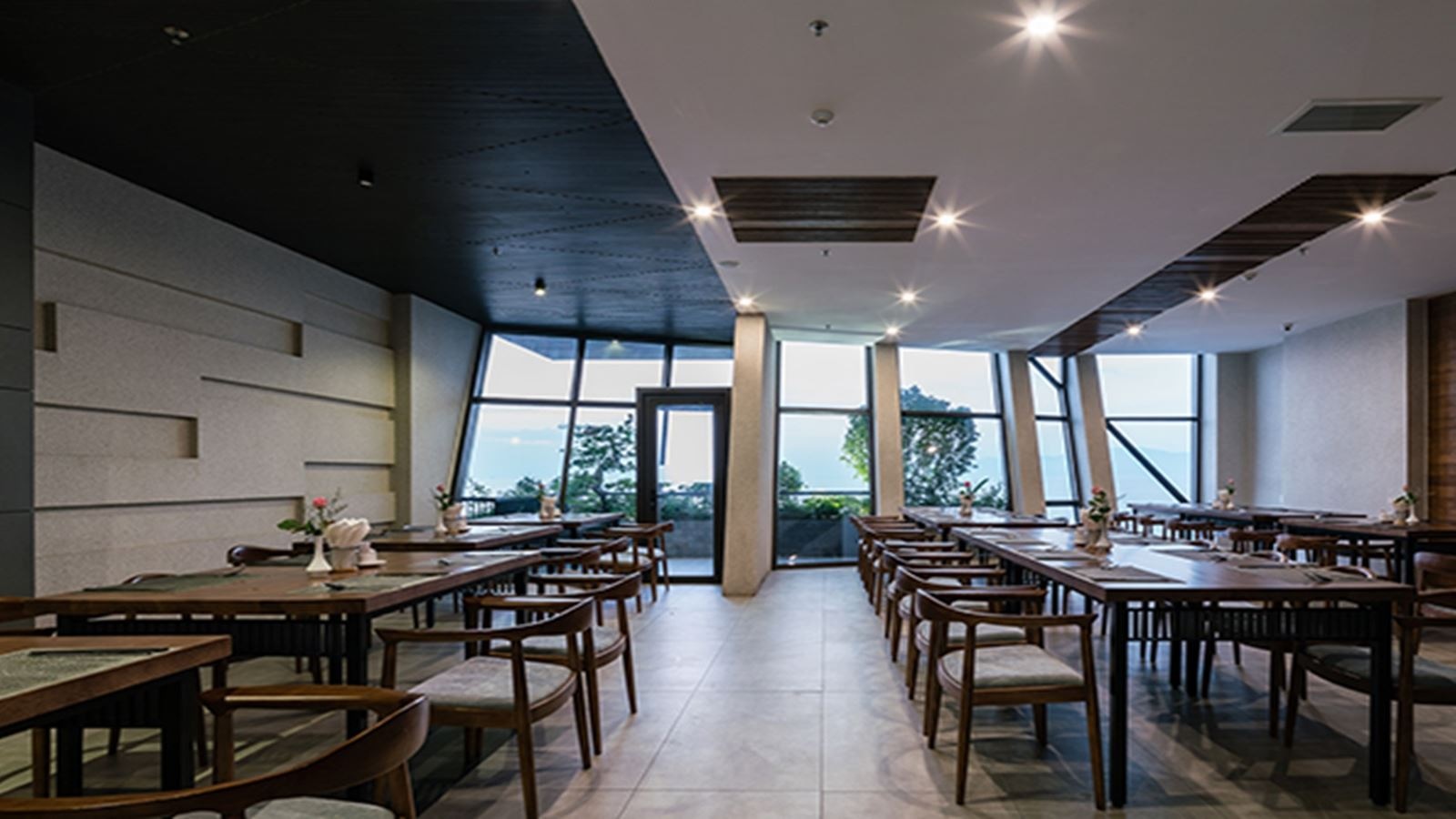 restaurants-joy-trip-restaurant