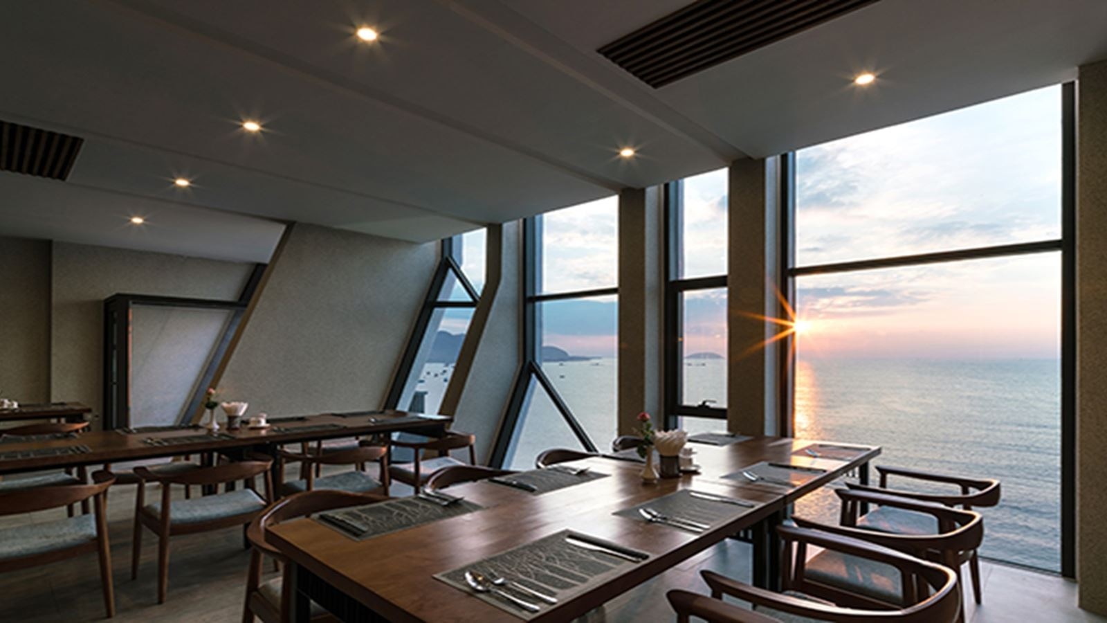 restaurants-joy-trip-restaurant