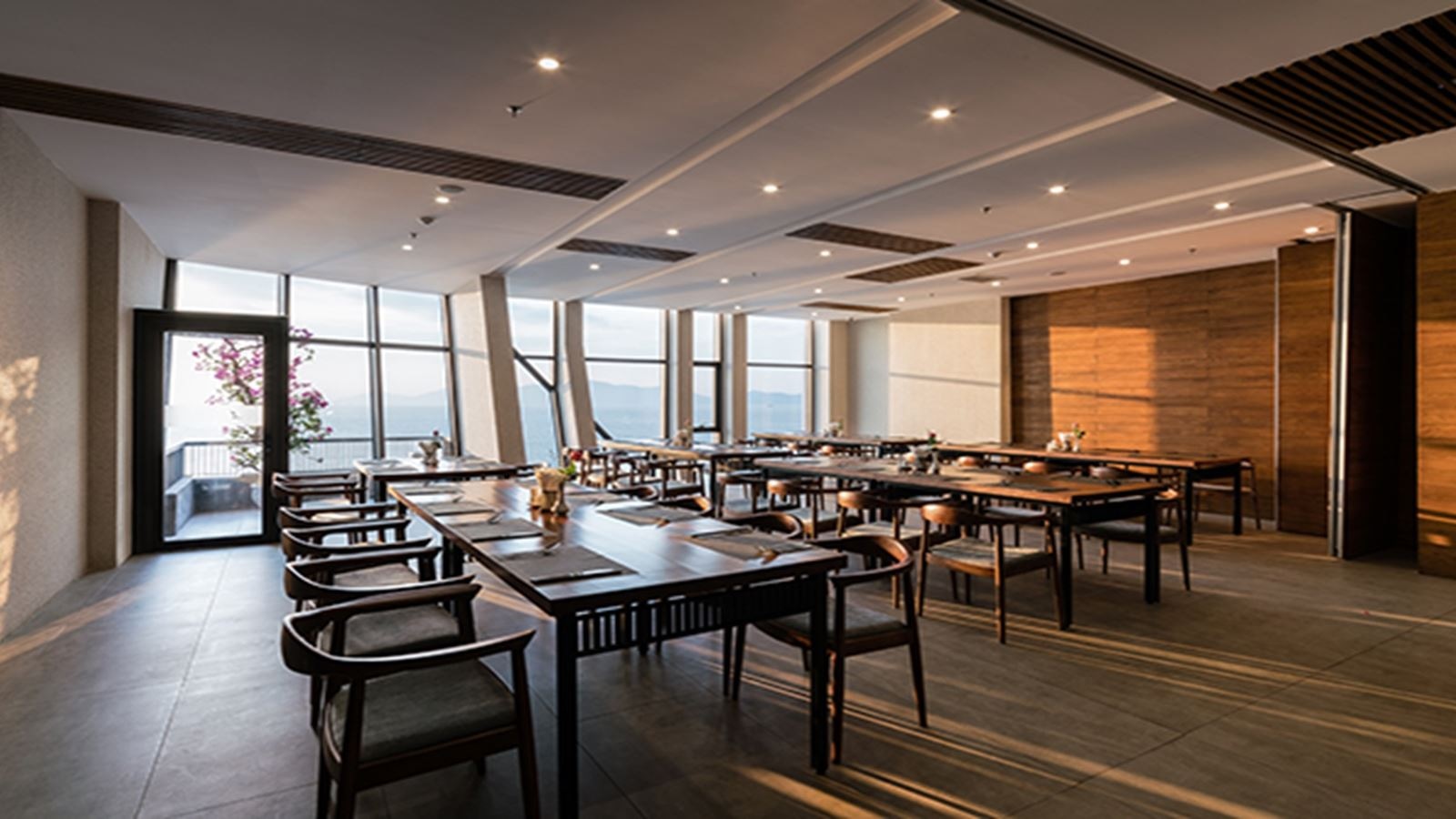 restaurants-joy-trip-restaurant