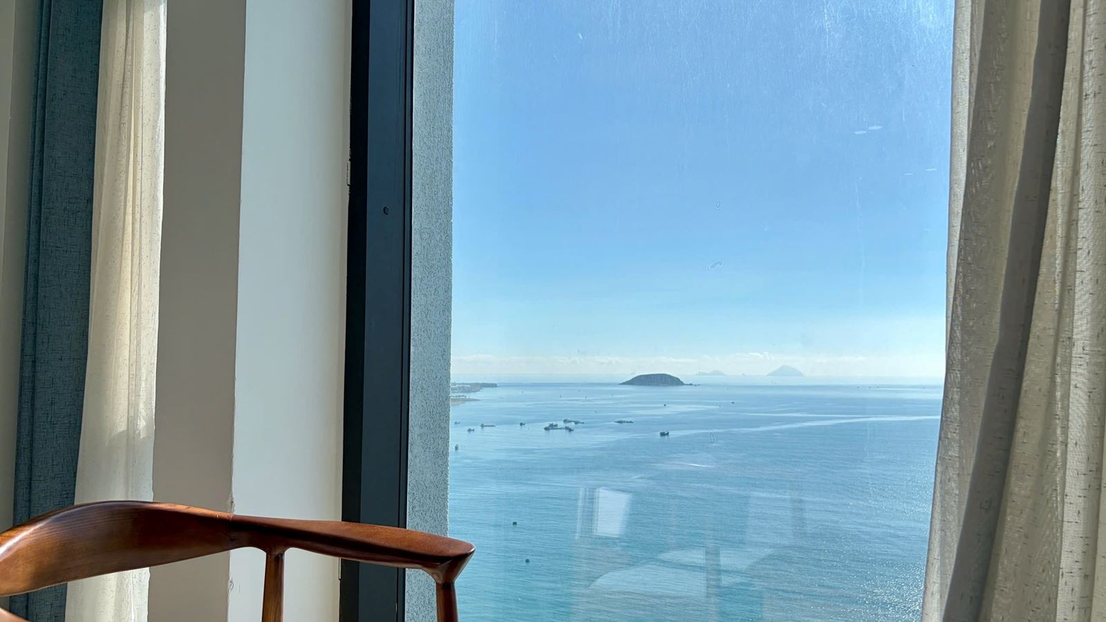 rooms-deluxe-ocean-view-no-extra-bed