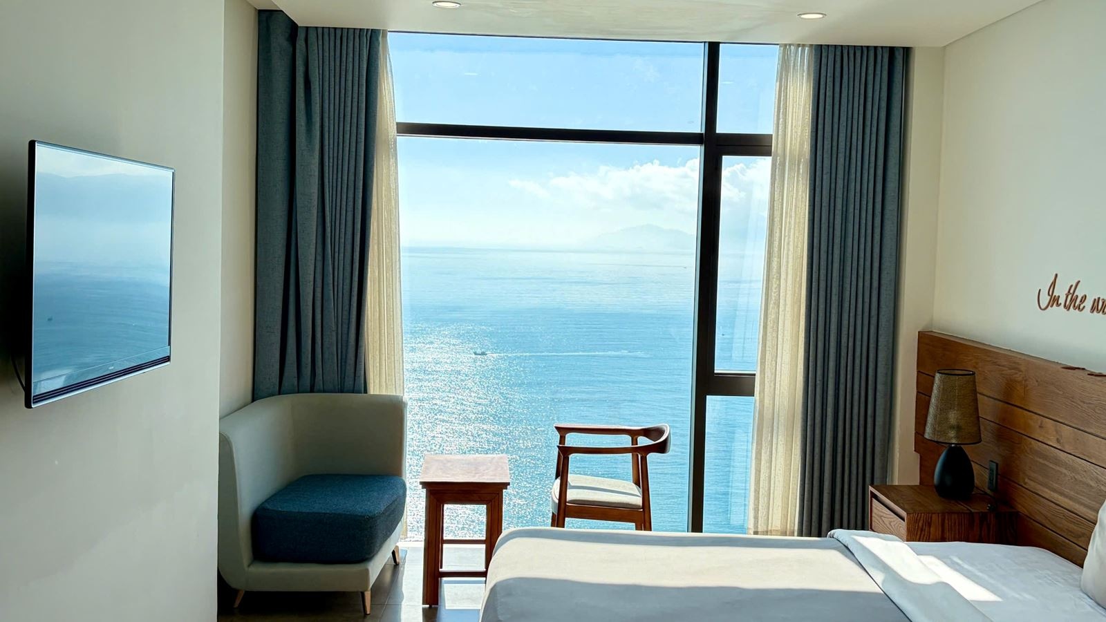 rooms-grand-ocean-view