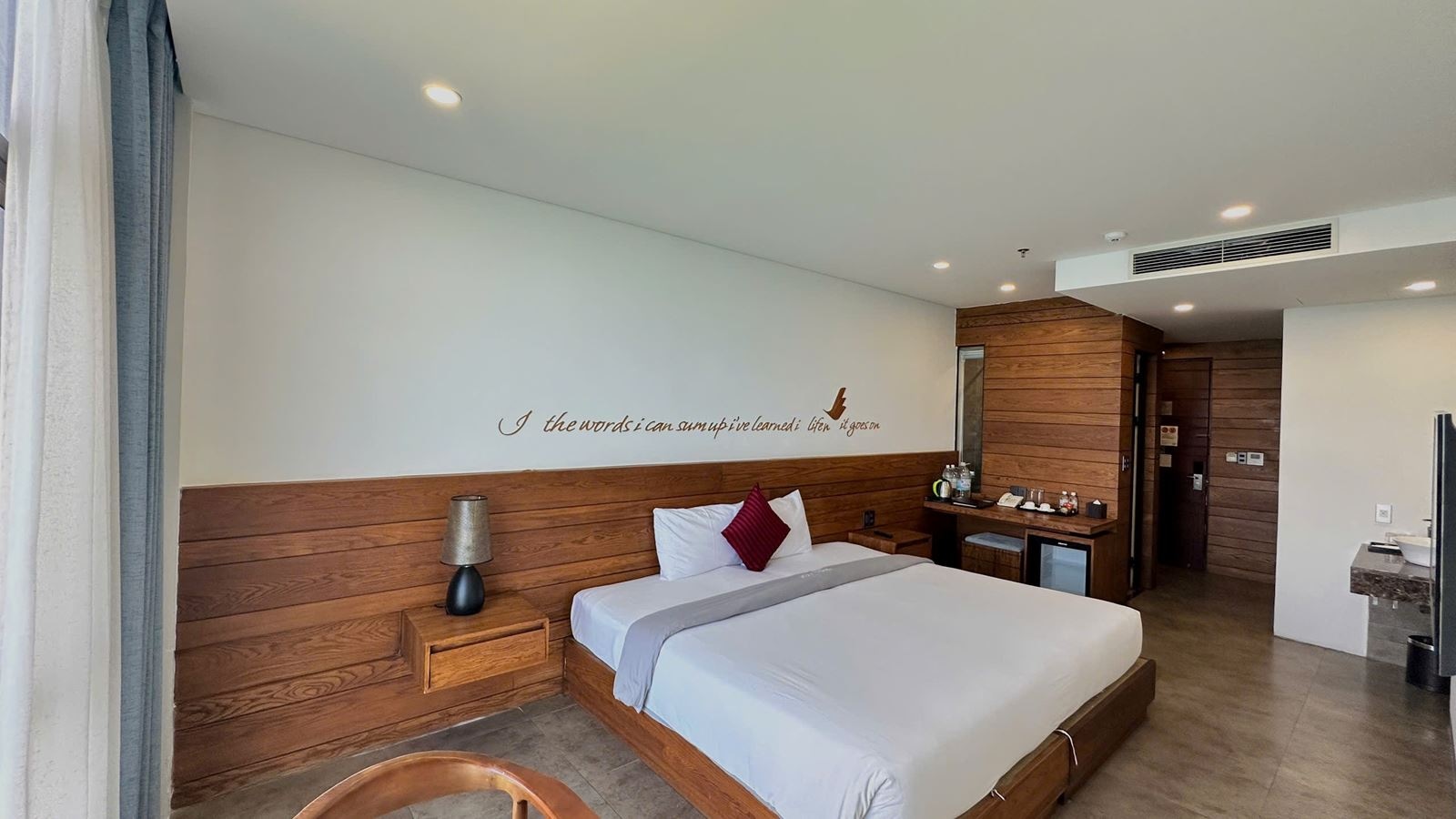 rooms-grand-ocean-view