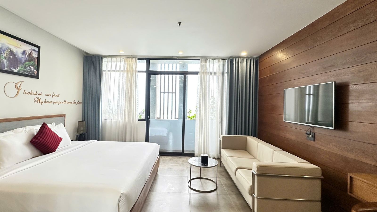 rooms-executive-suite-ocean-view