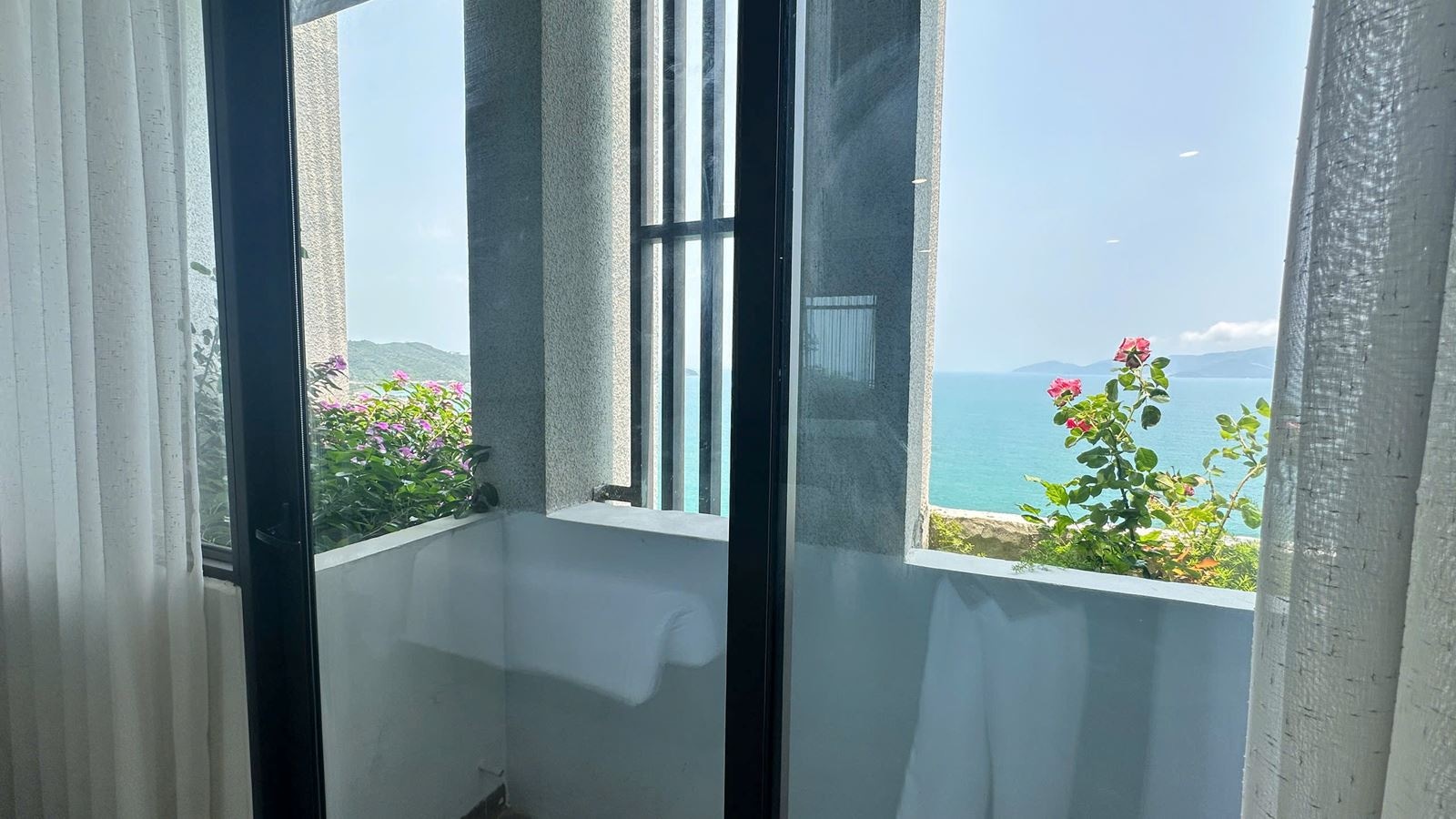 rooms-executive-suite-ocean-view