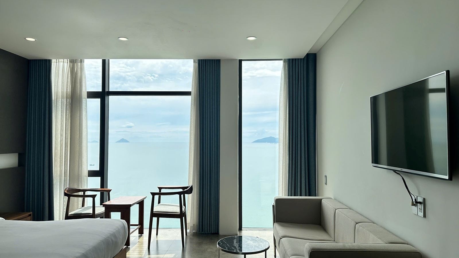 rooms-executive-suite-ocean-view