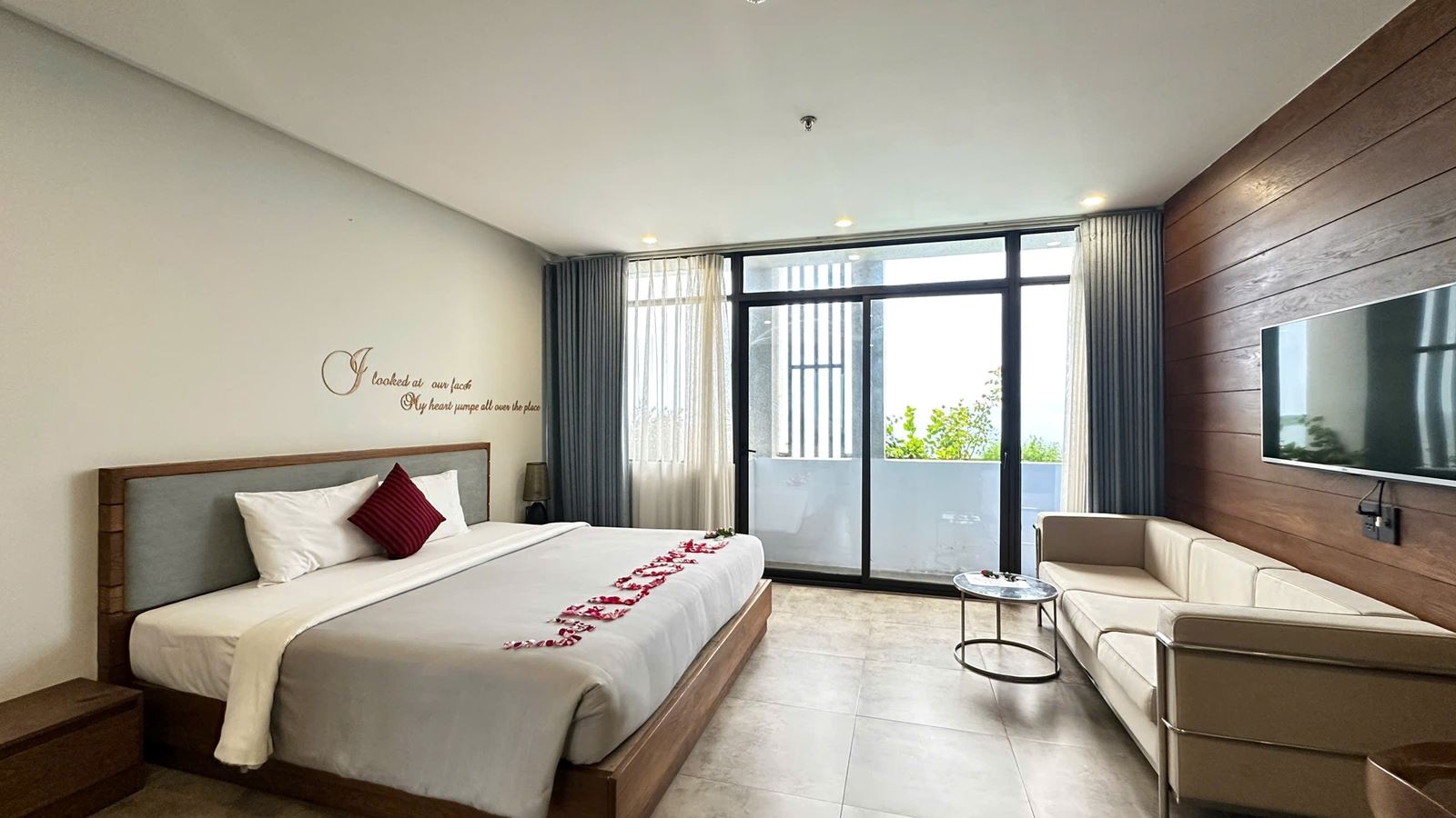 rooms-executive-suite-ocean-view-child-without-extra-bed