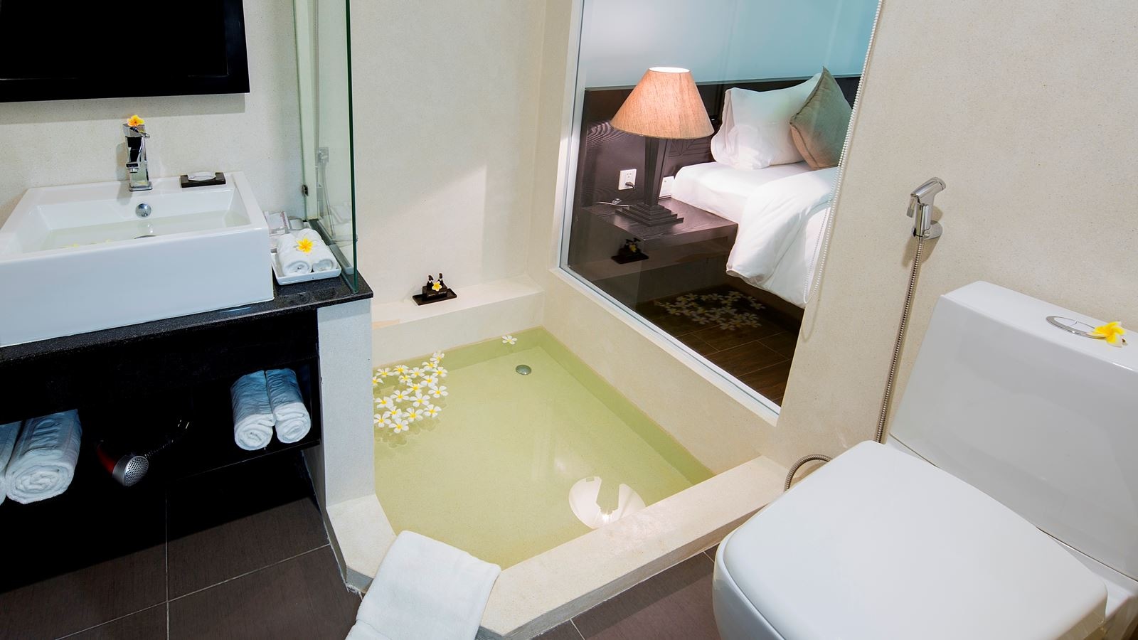 rooms-premier-pool-and-river-view-child-without-extra-bed