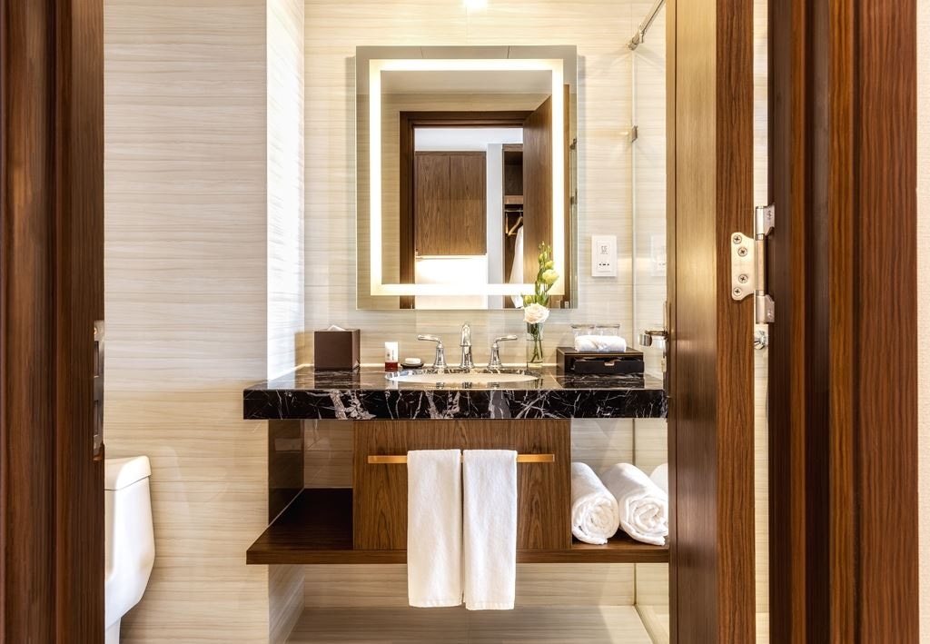 rooms-deluxe-ocean-view-with-balcony-child-without-extra-bed