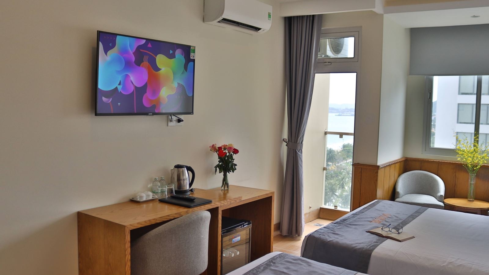 rooms-superior-sea-view-with-balcony