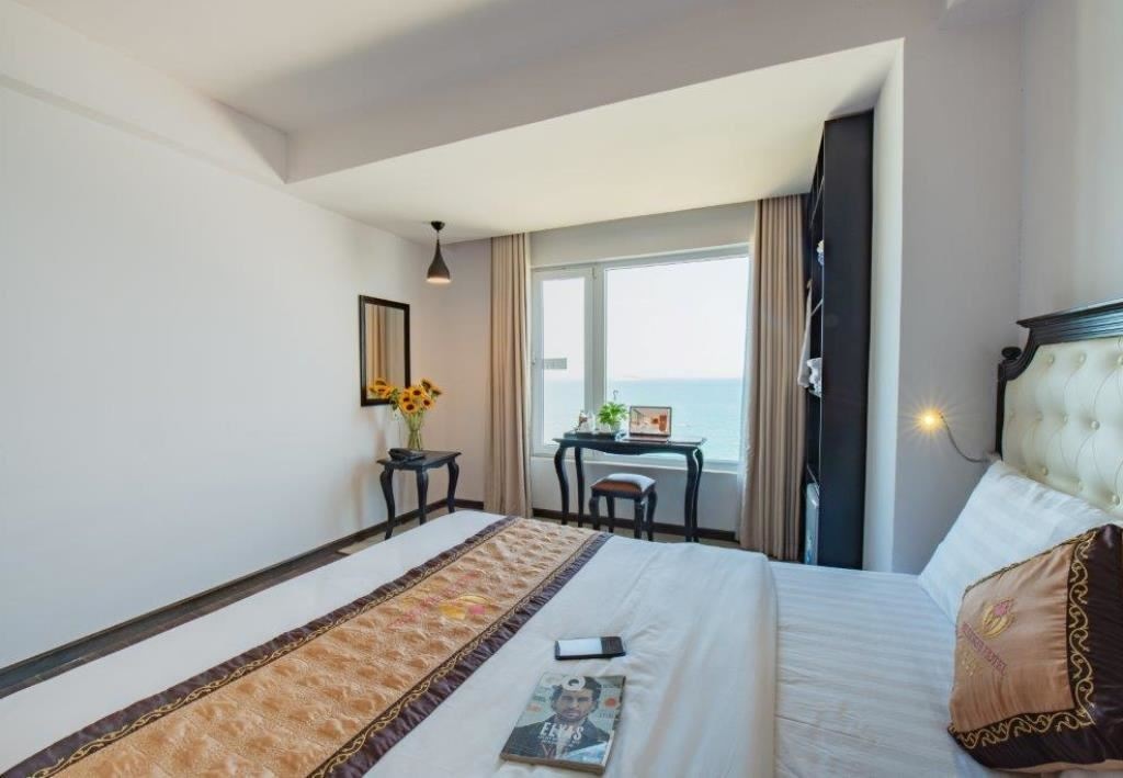 rooms-deluxe-sea-view