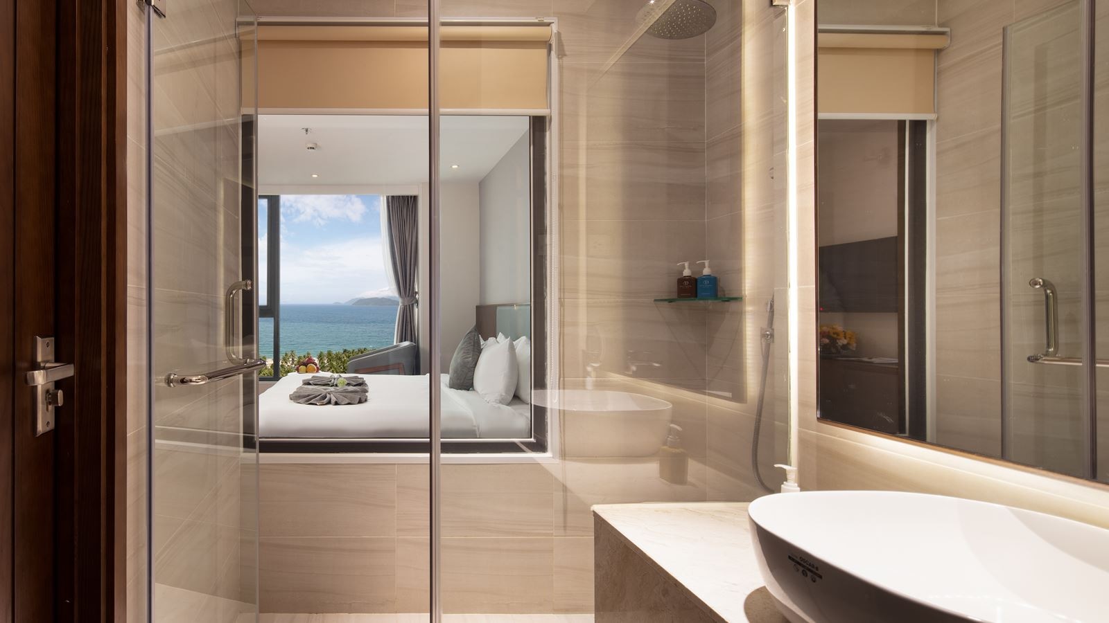 rooms-deluxe-ocean-view