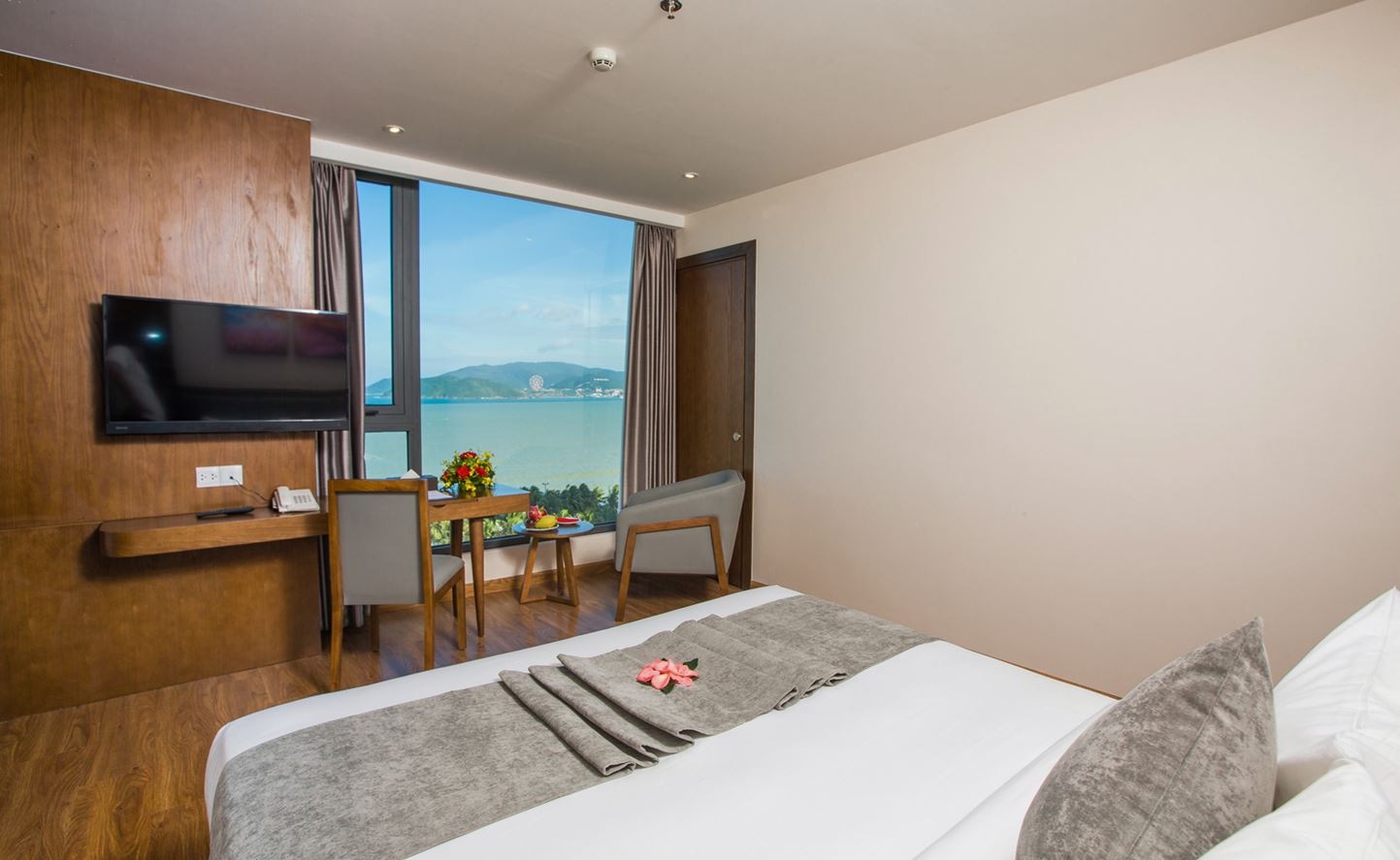 rooms-deluxe-ocean-view--child-without-extra-bed