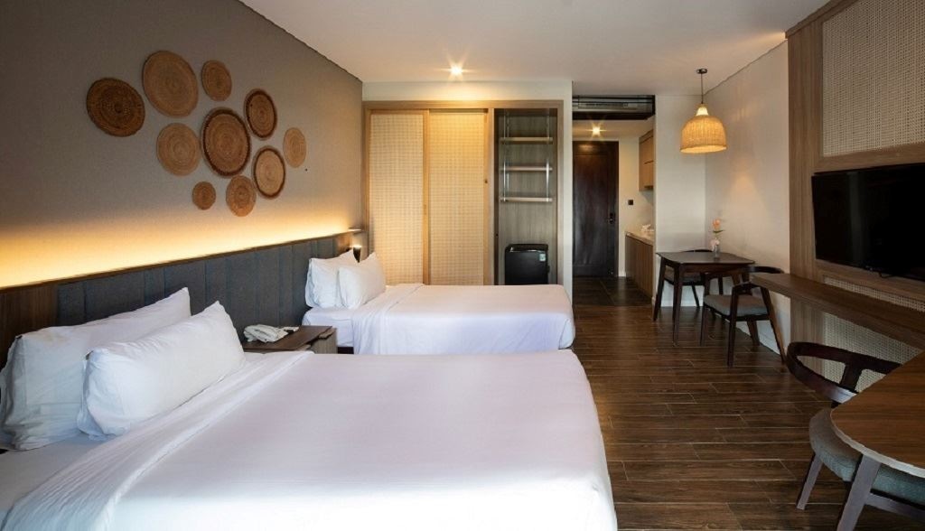 rooms-triple-mountain-view