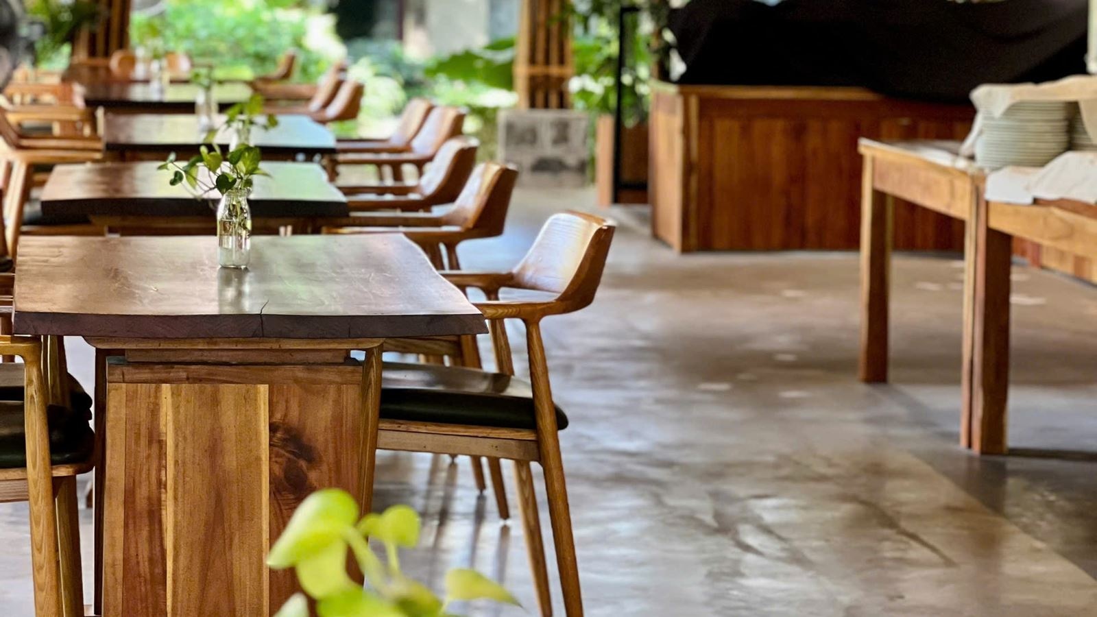 restaurants-hotels-restaurant