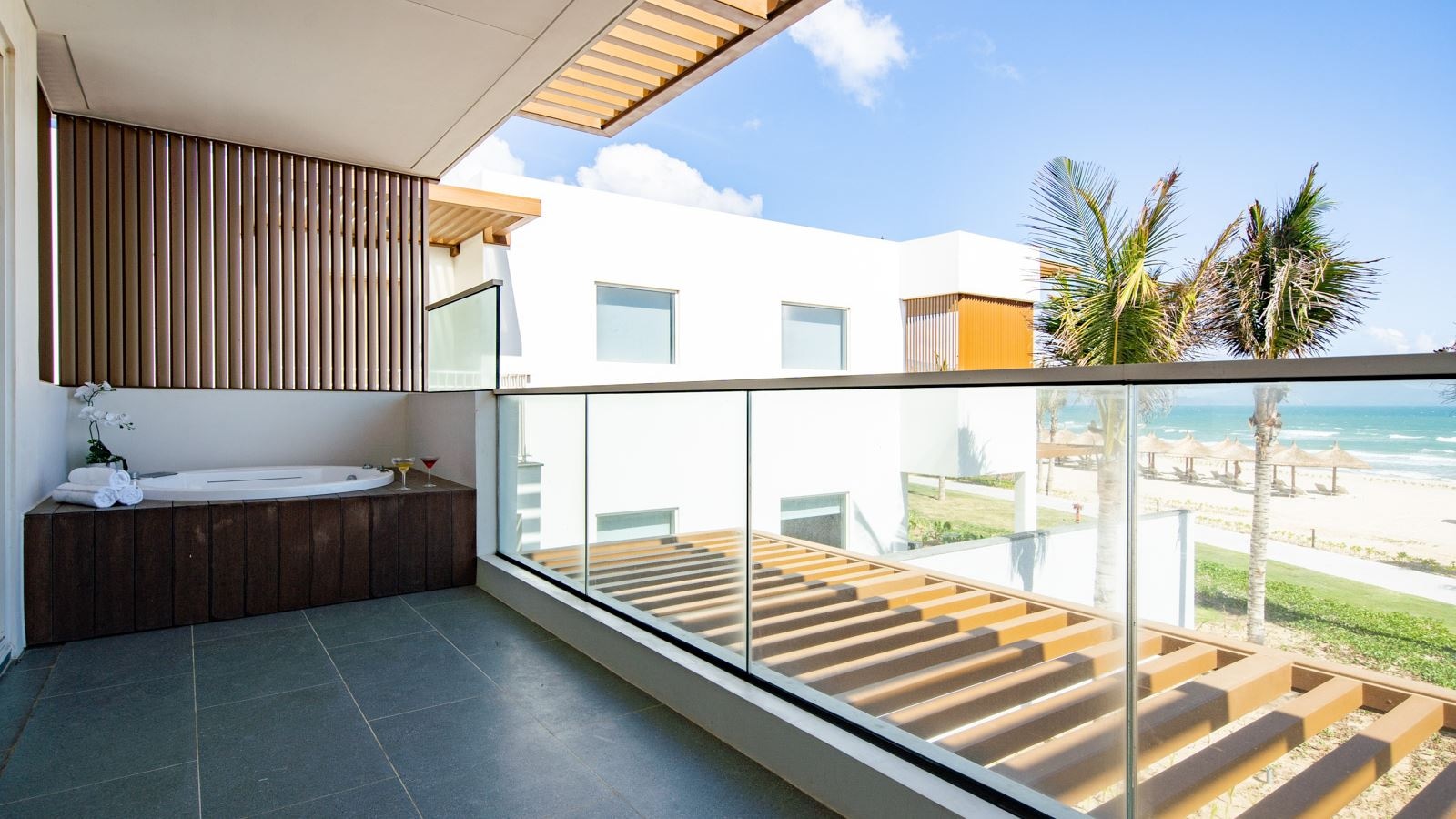 rooms-2bedroom-villa-with-terrace-beach-front