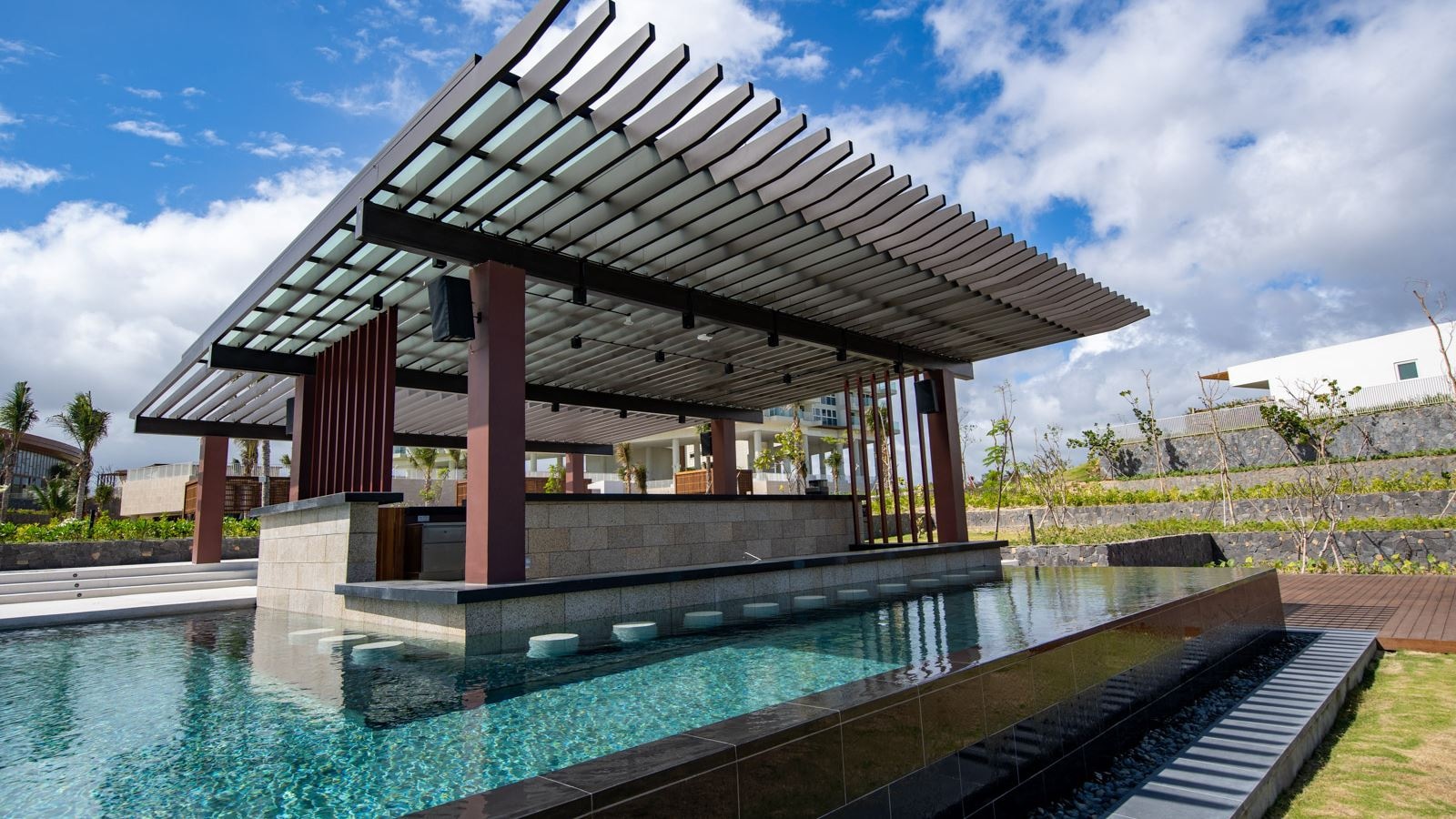 bars-pool-bar--beach-bar